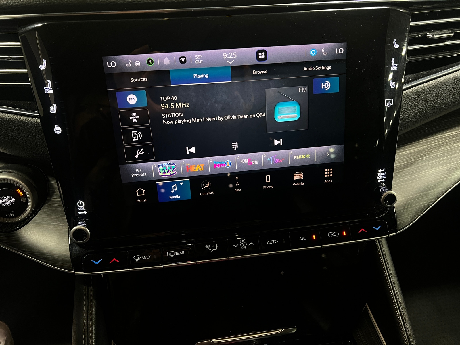 Thumbnail: 2024 Jeep Wagoneer - 3