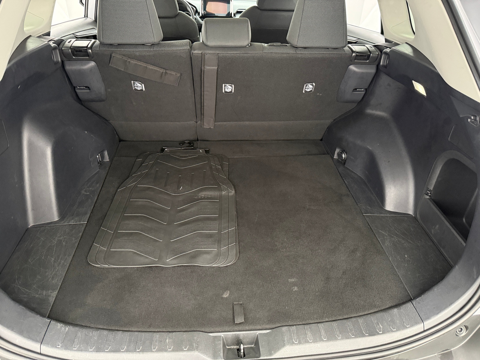 Thumbnail: 2025 Toyota RAV4 - 7