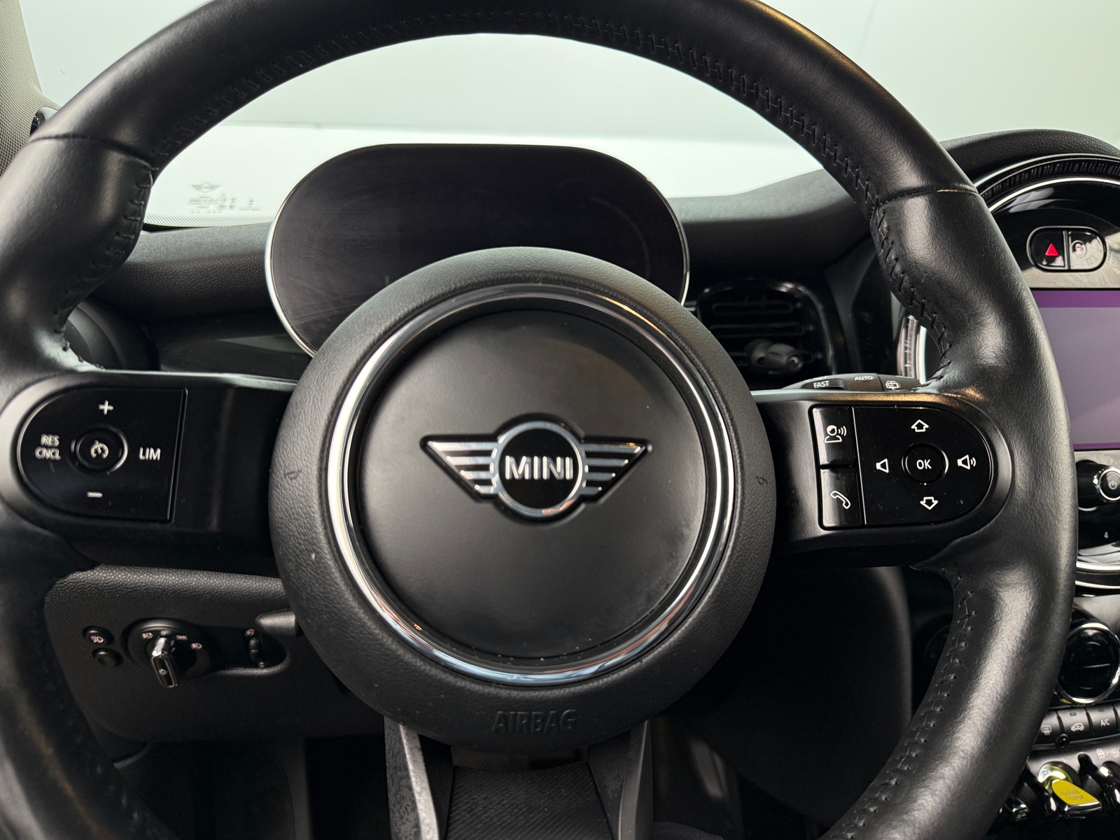 Thumbnail: 2024 MINI Cooper Hardtop - 4