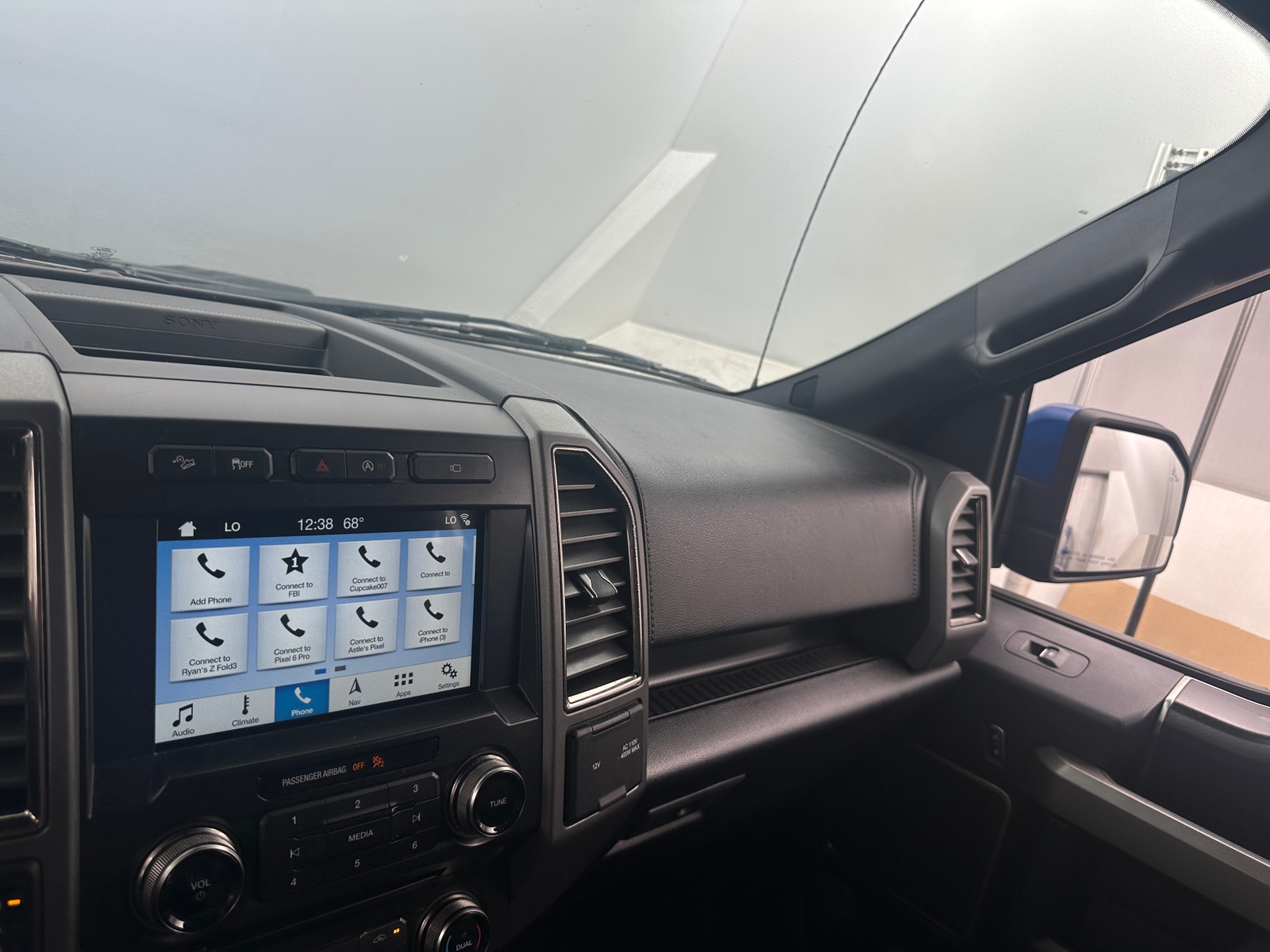 Thumbnail: 2017 Ford Econoline - 3