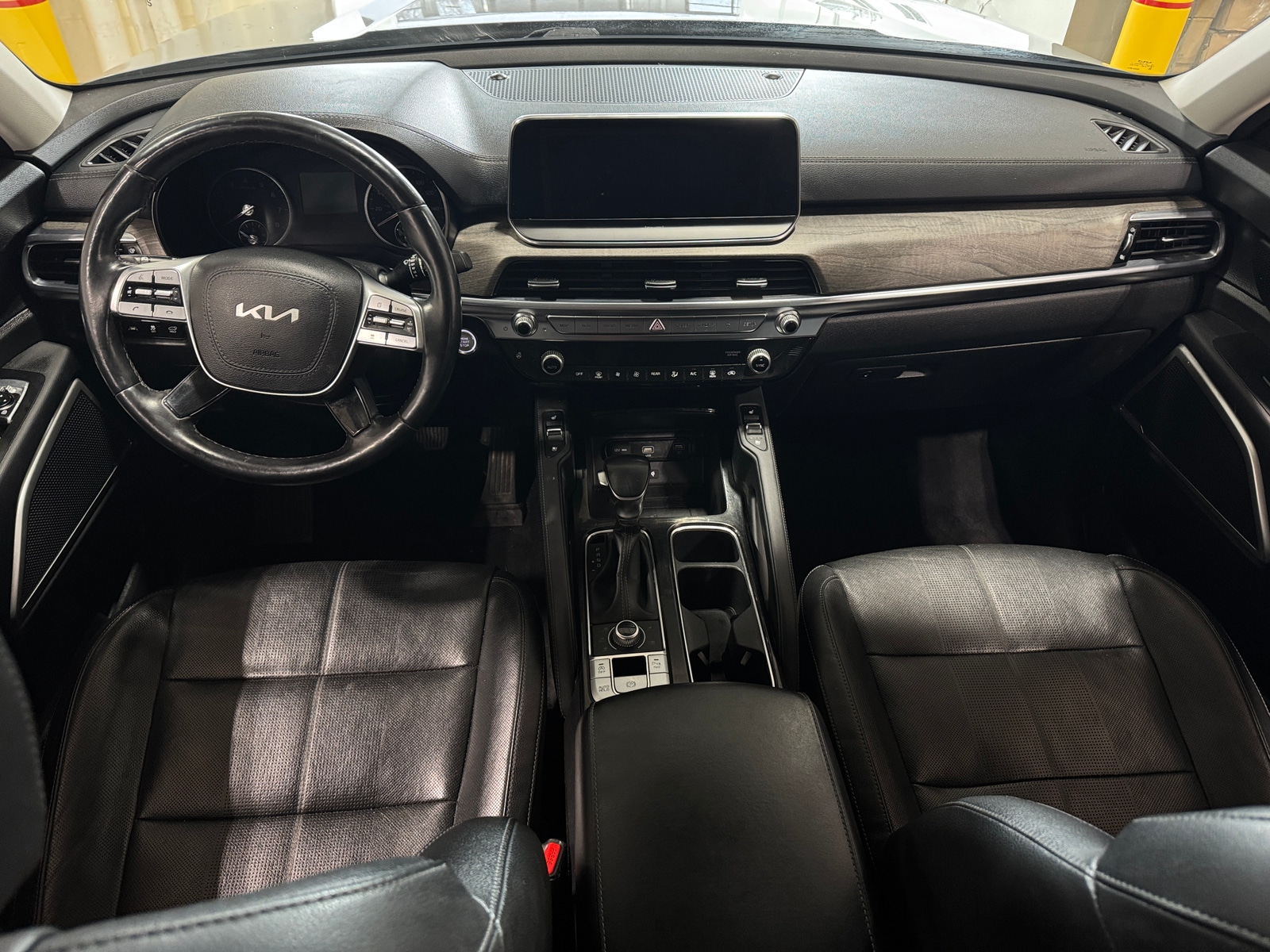 Thumbnail: 2022 Kia Telluride - 2