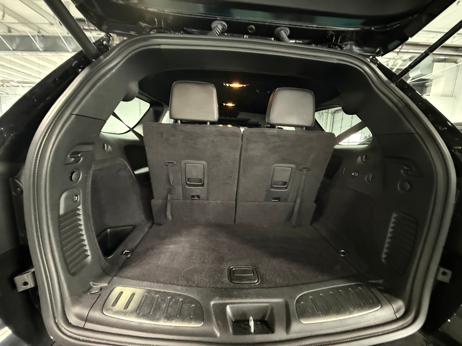 Thumbnail: 2022 Dodge Durango - 6