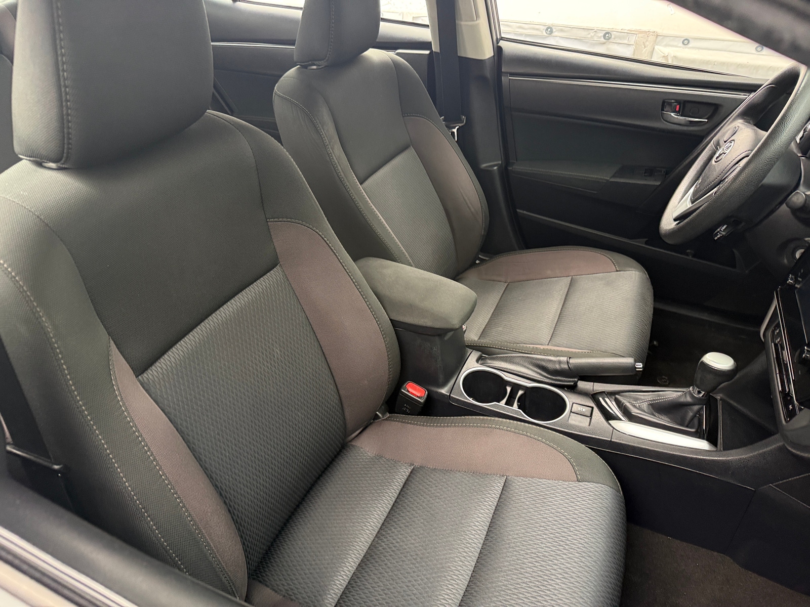 Thumbnail: 2017 Toyota Corolla - 2