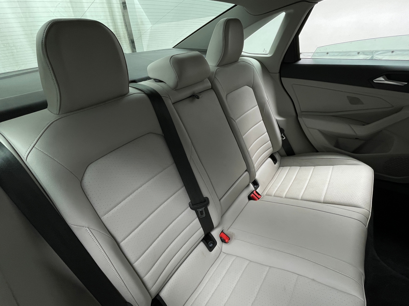 Thumbnail: 2022 Volkswagen Jetta - 5