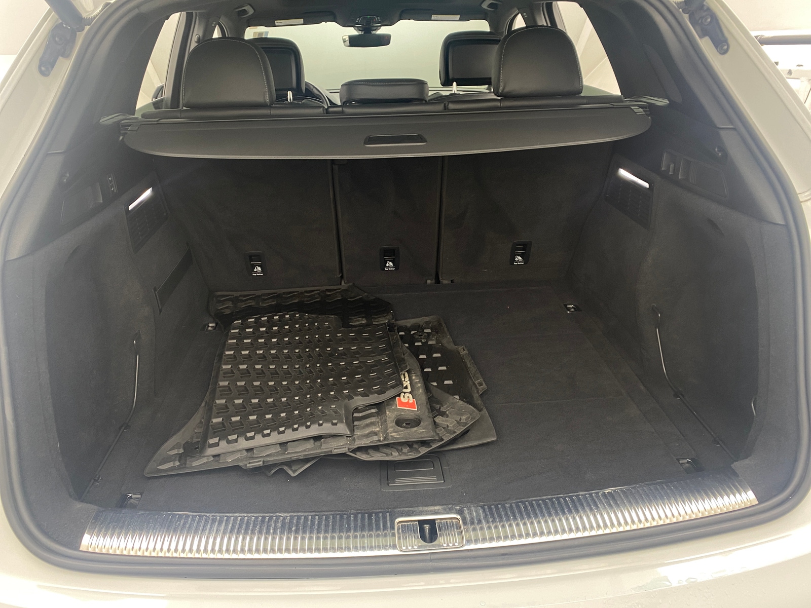 Thumbnail: 2021 Audi SQ5 - 6