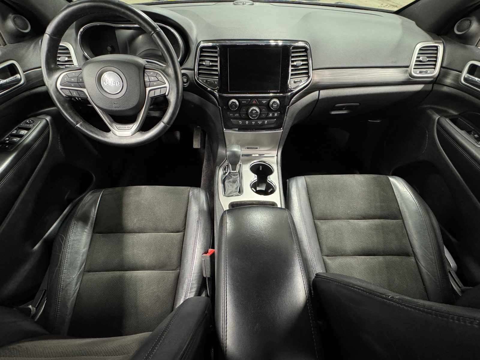 Thumbnail: 2019 Jeep Grand Cherokee - 3