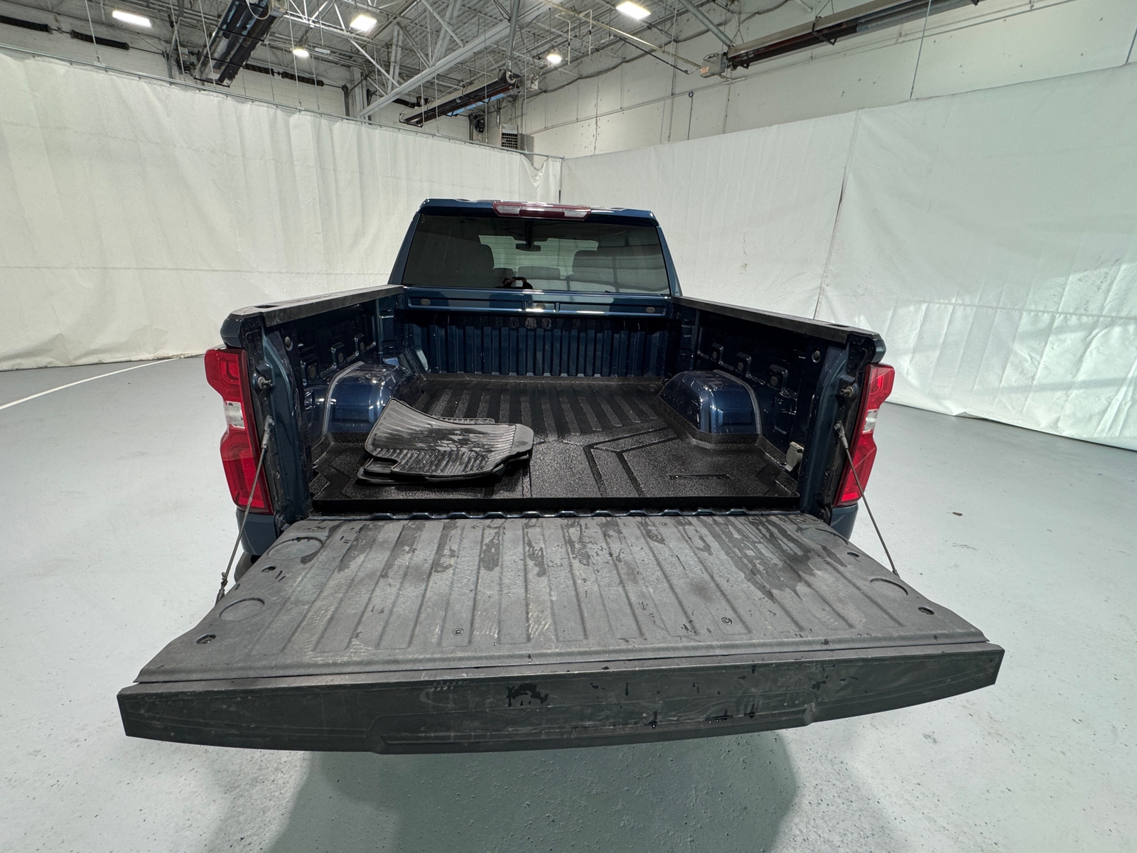 Thumbnail: 2021 Chevrolet Silverado 1500 - 7