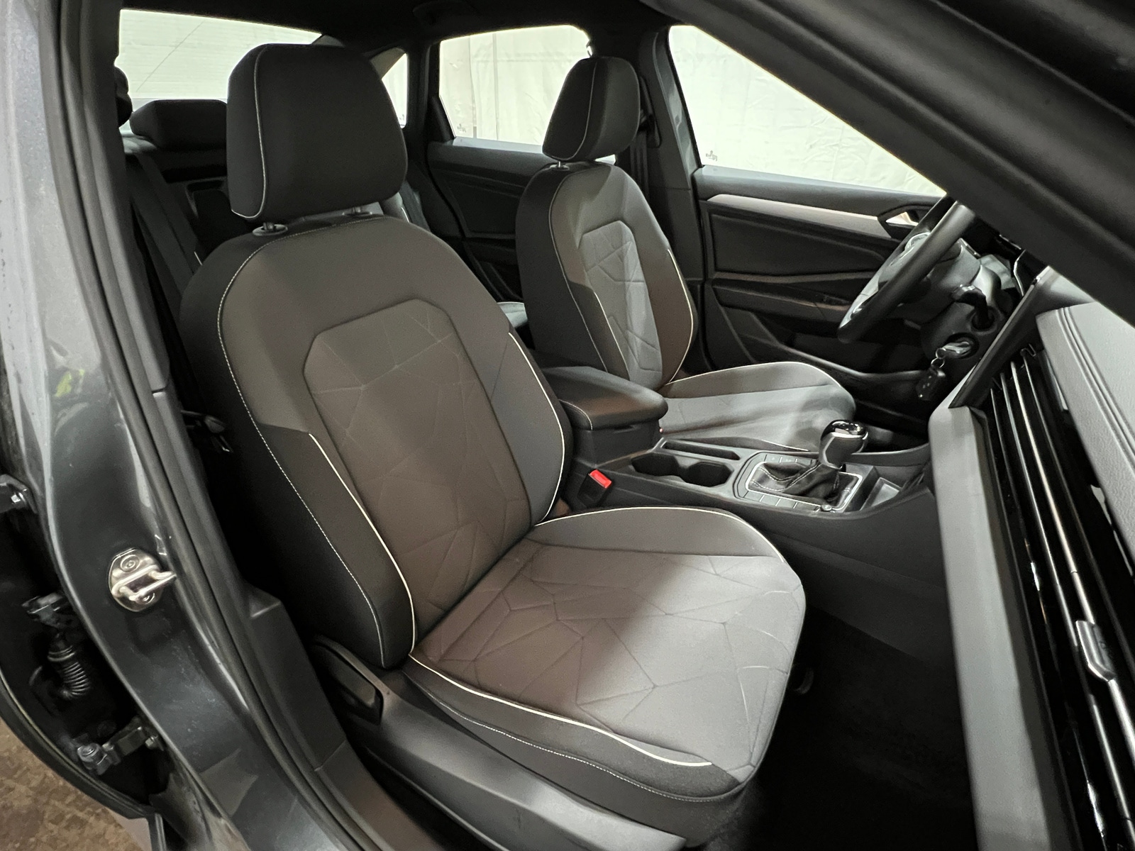 Thumbnail: 2025 Volkswagen Jetta - 2