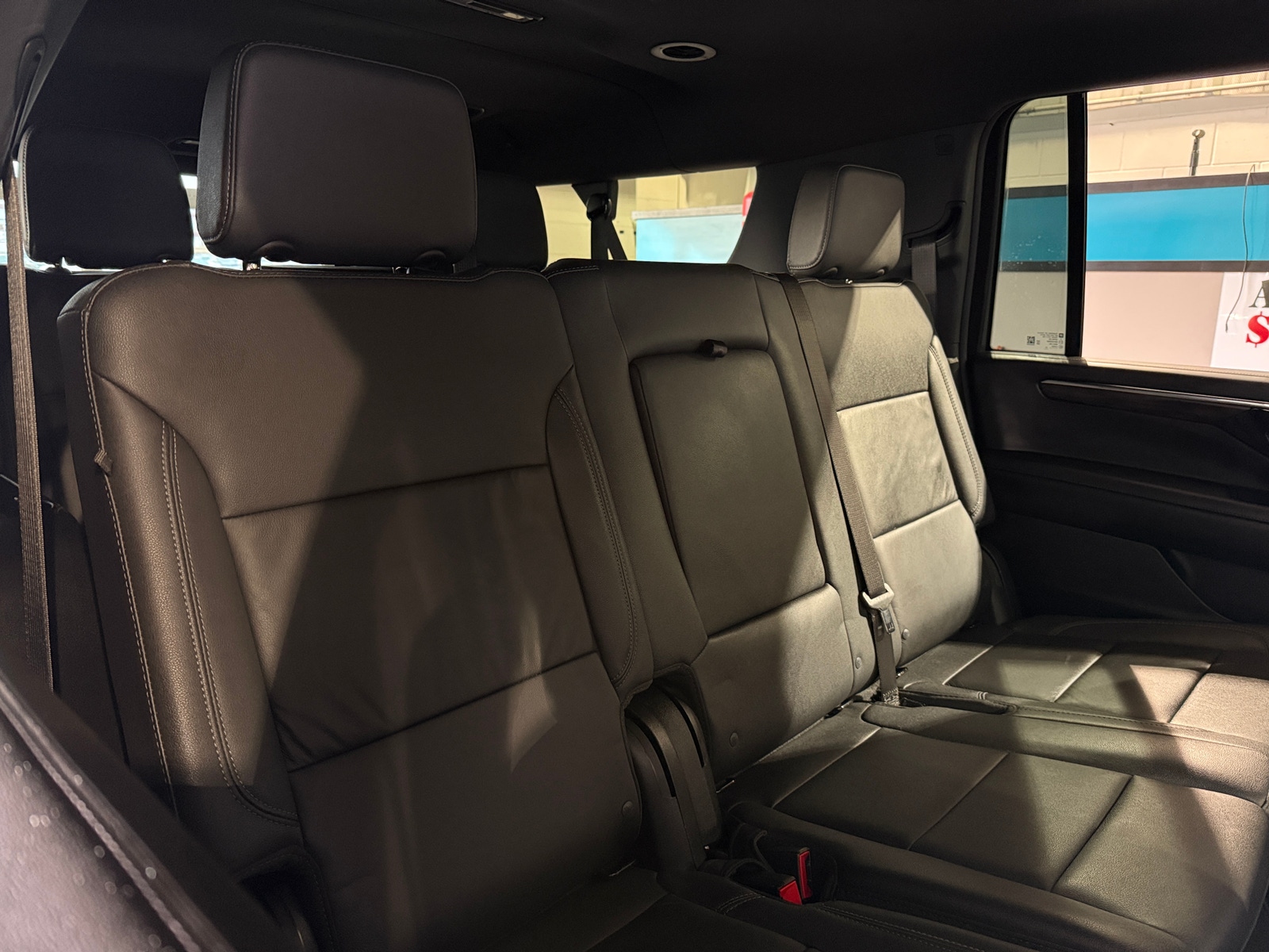 Thumbnail: 2025 Chevrolet Suburban - 5