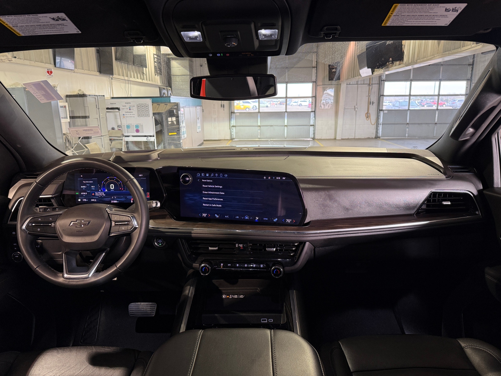 Thumbnail: 2025 Chevrolet Suburban - 2