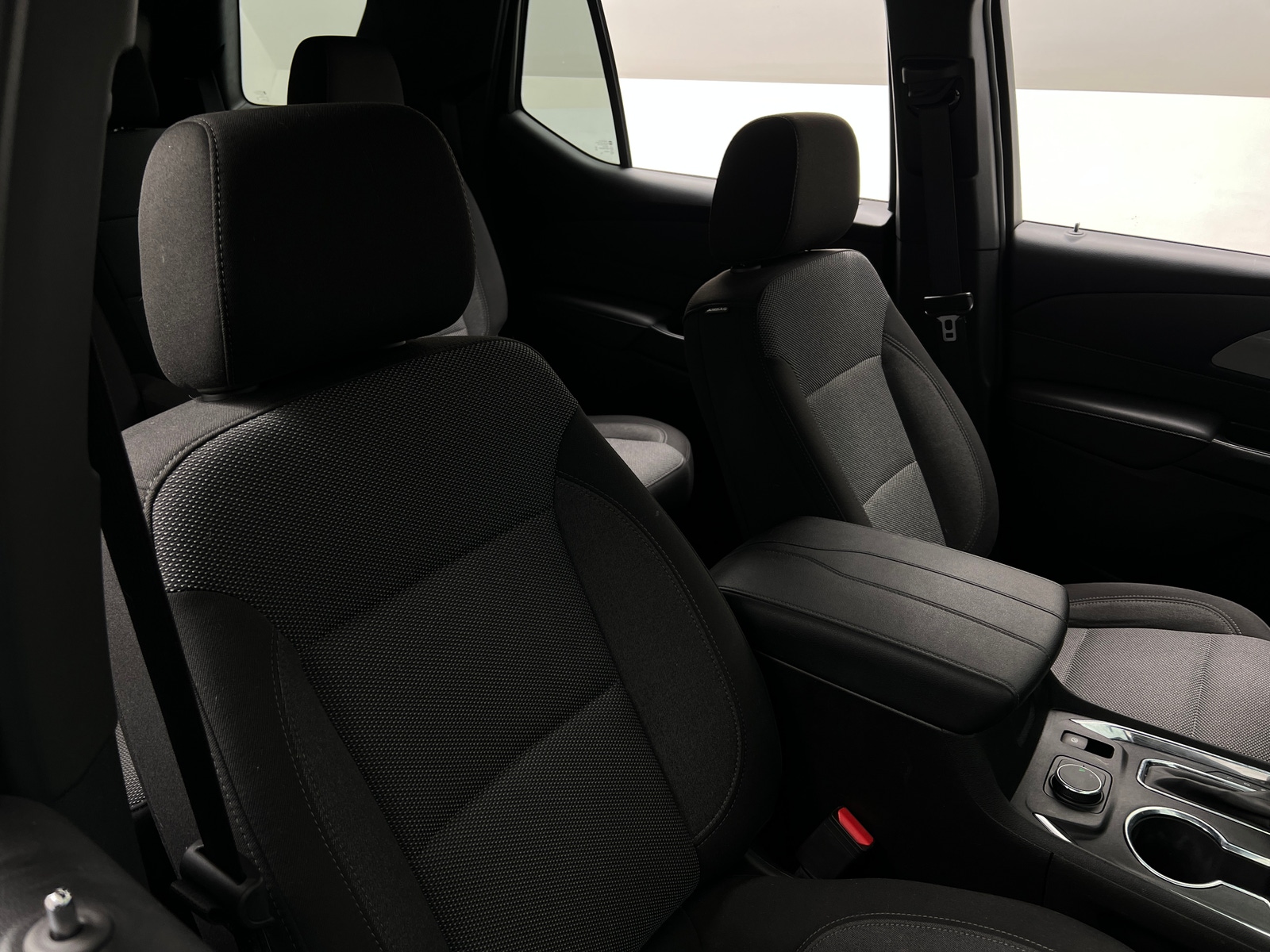 Thumbnail: 2023 Chevrolet Traverse - 2