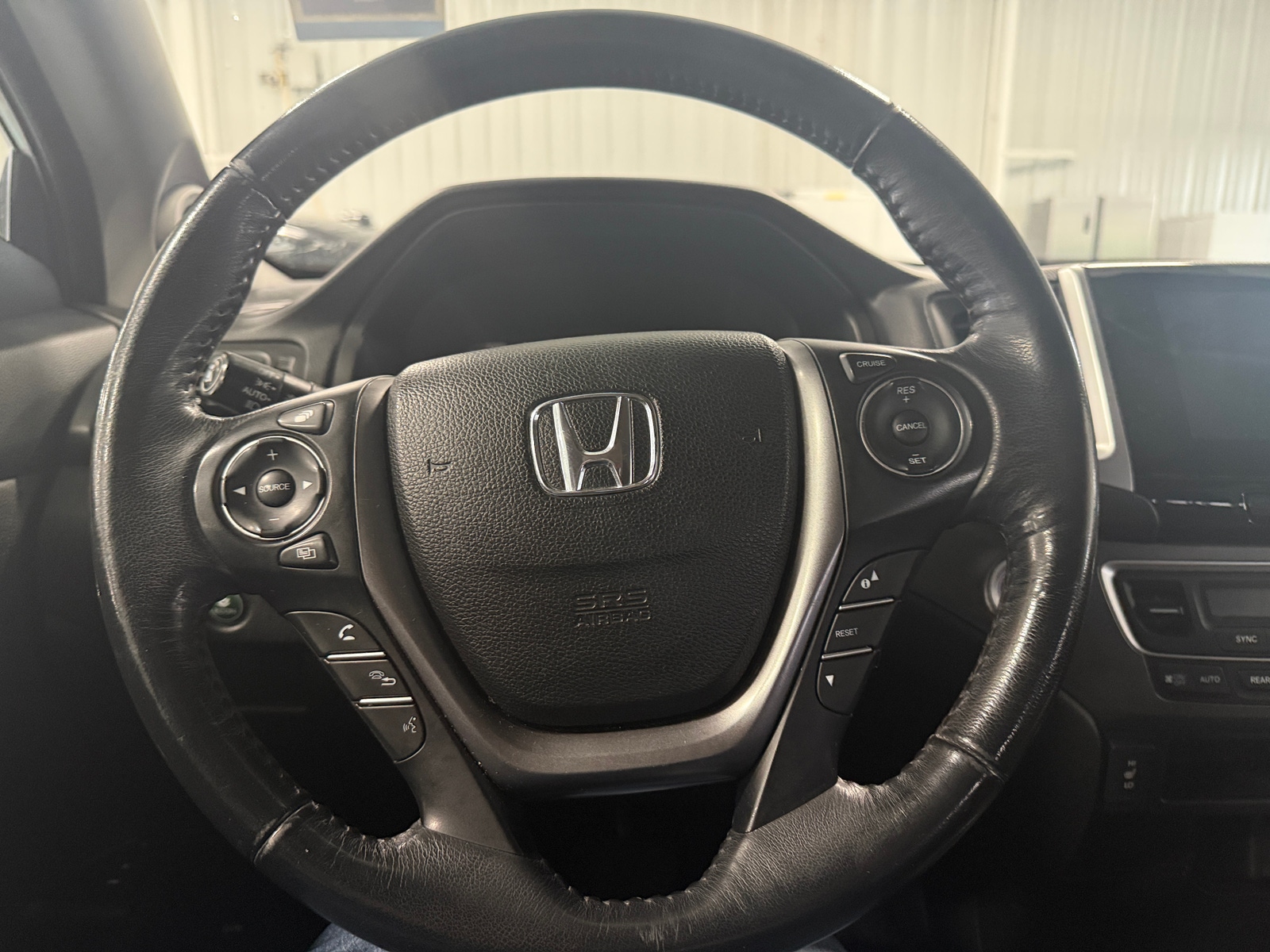 Thumbnail: 2018 Honda Pilot - 4