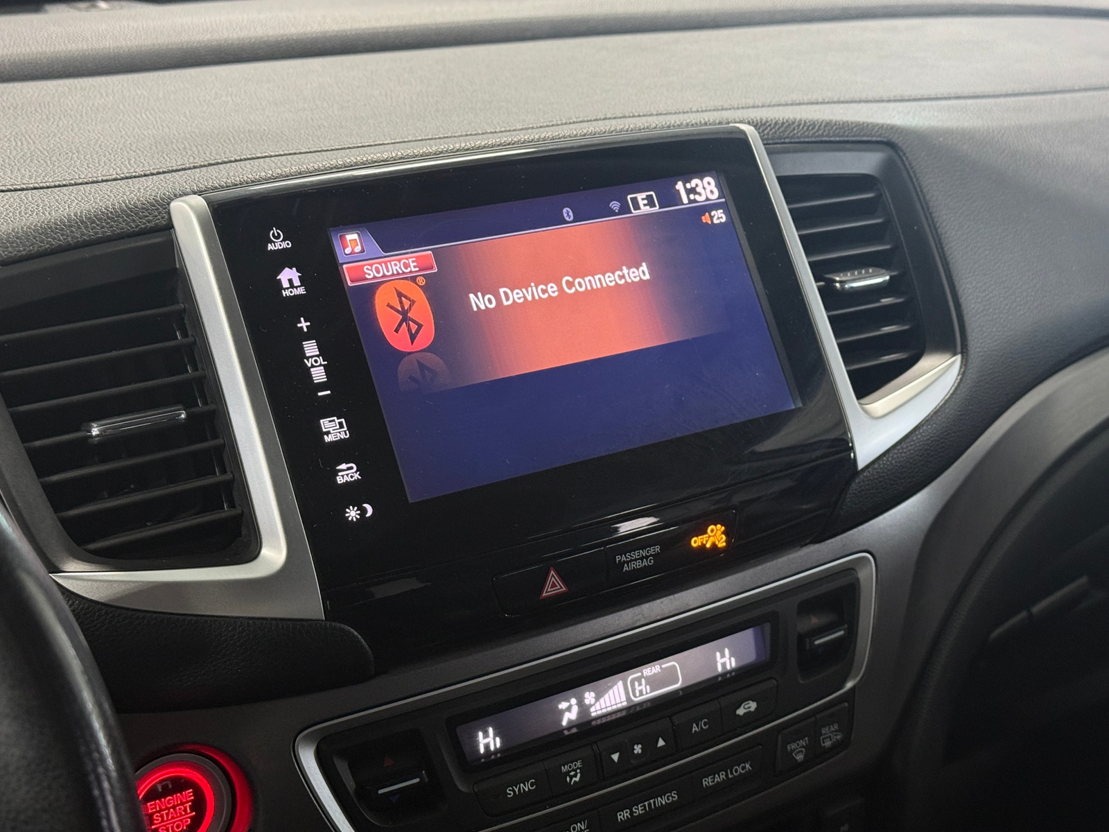 Thumbnail: 2018 Honda Pilot - 3