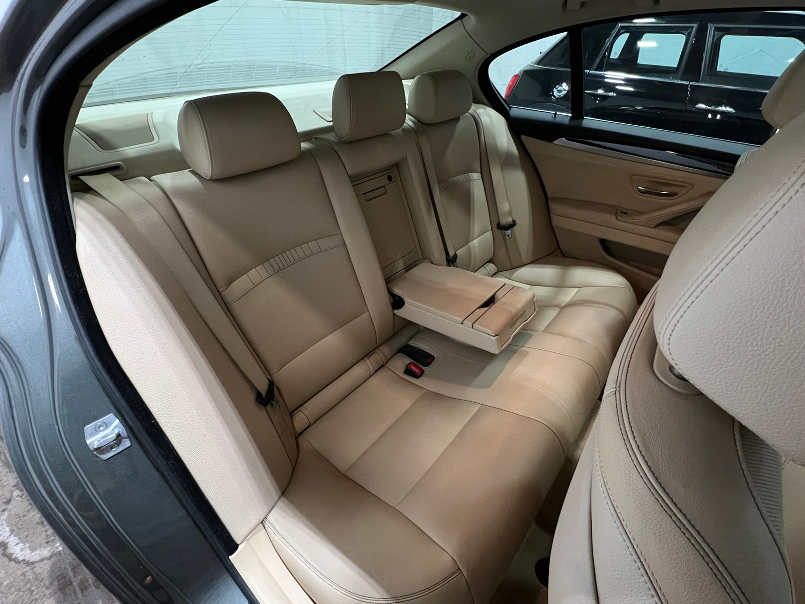 Thumbnail: 2014 BMW 5 Series - 5