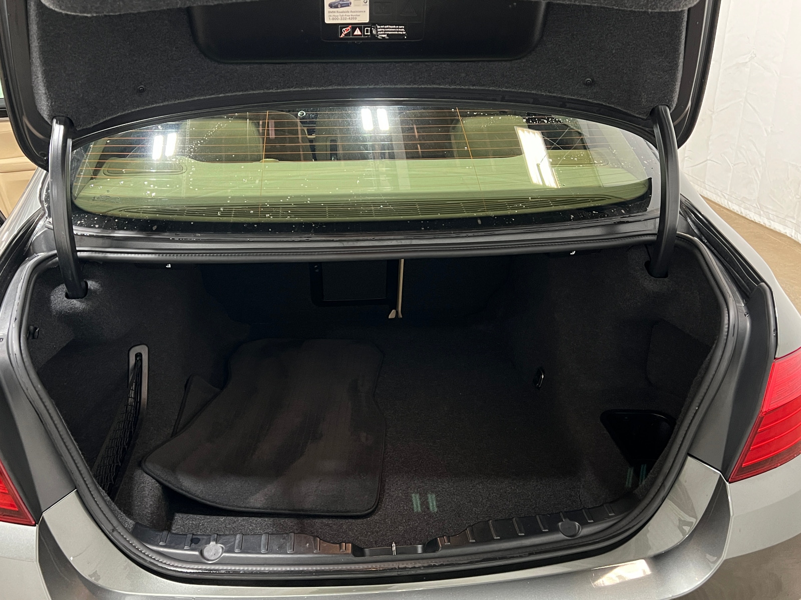 Thumbnail: 2014 BMW 5 Series - 6