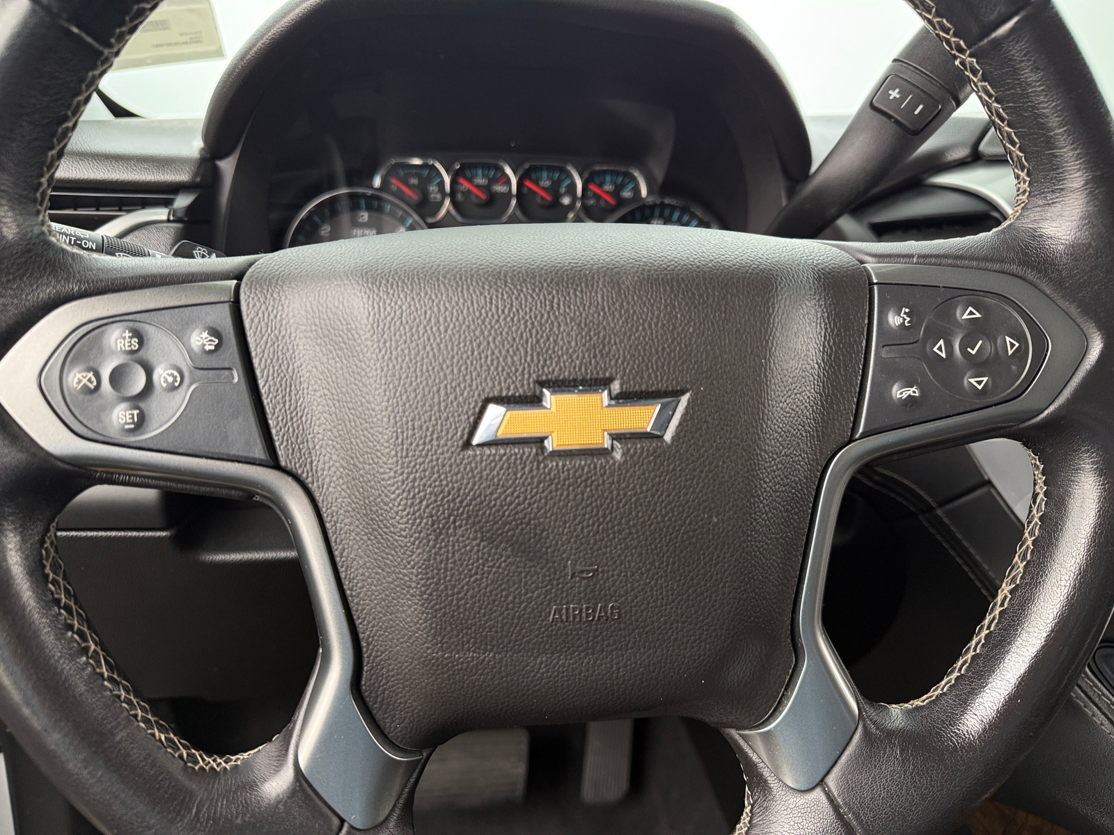 Thumbnail: 2020 Chevrolet Tahoe - 4