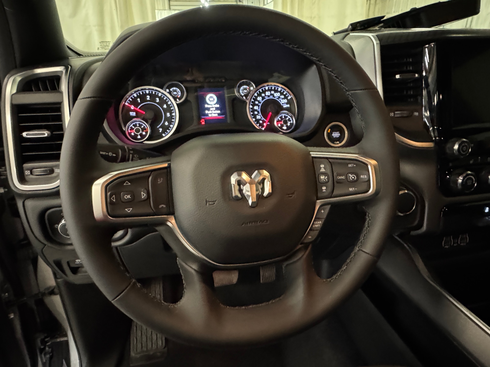 Thumbnail: 2025 RAM 1500 - 5