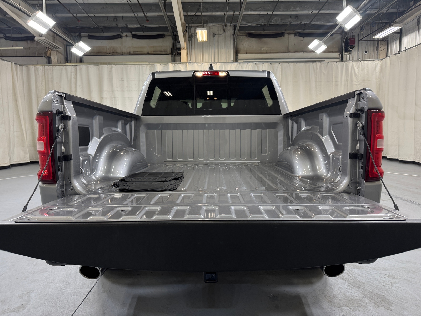 Thumbnail: 2025 RAM 1500 - 7