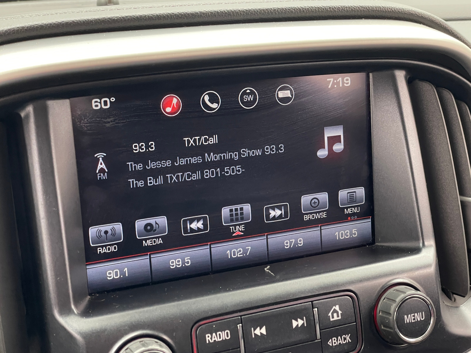 Thumbnail: 2016 GMC Canyon - 3