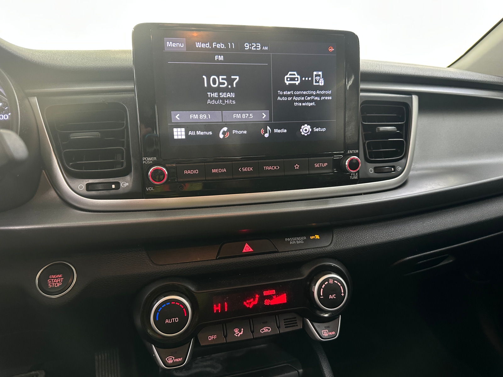 Thumbnail: 2023 Kia Rio - 4