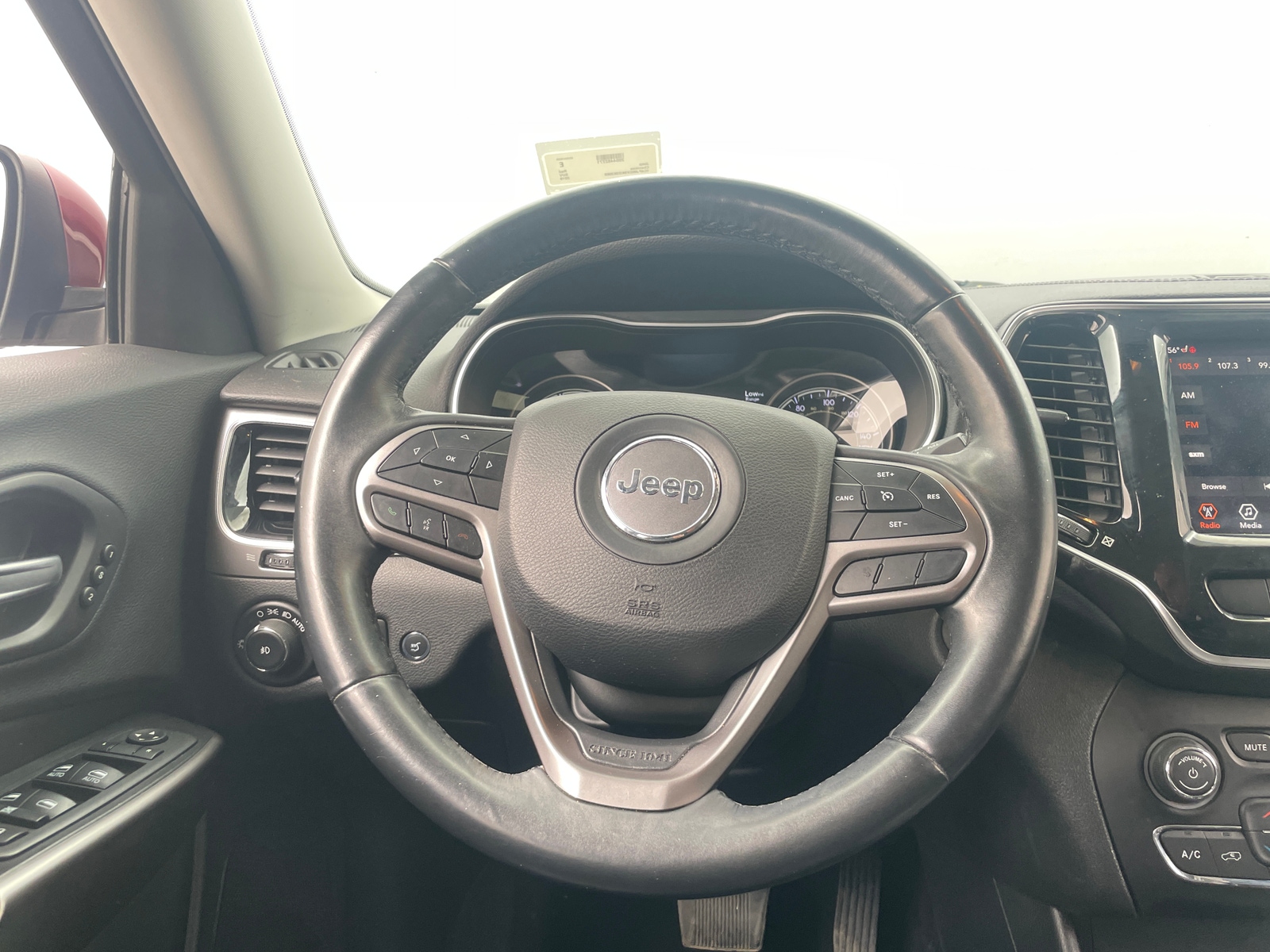 Thumbnail: 2019 Jeep Cherokee - 4