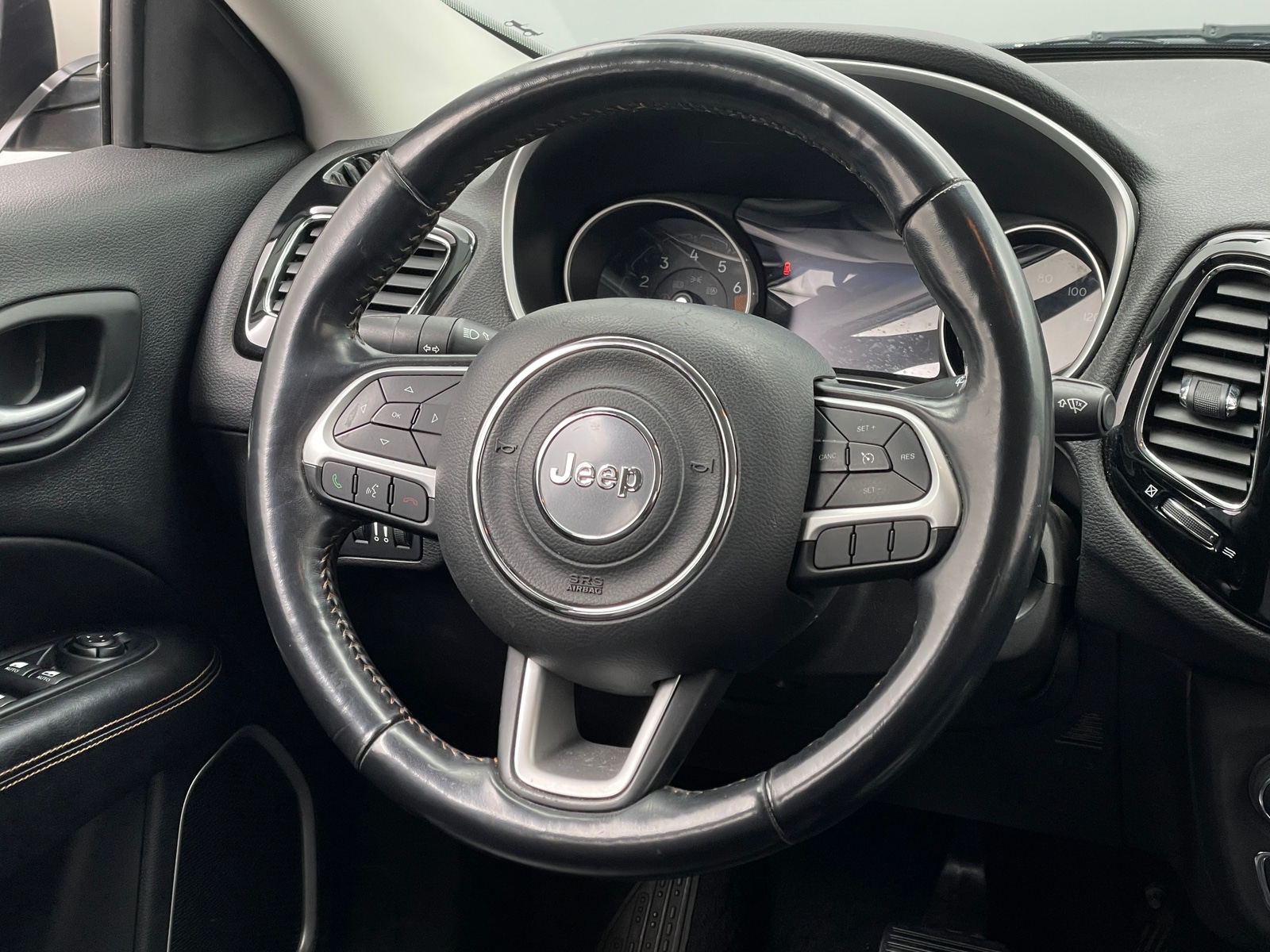 Thumbnail: 2020 Jeep Compass - 4