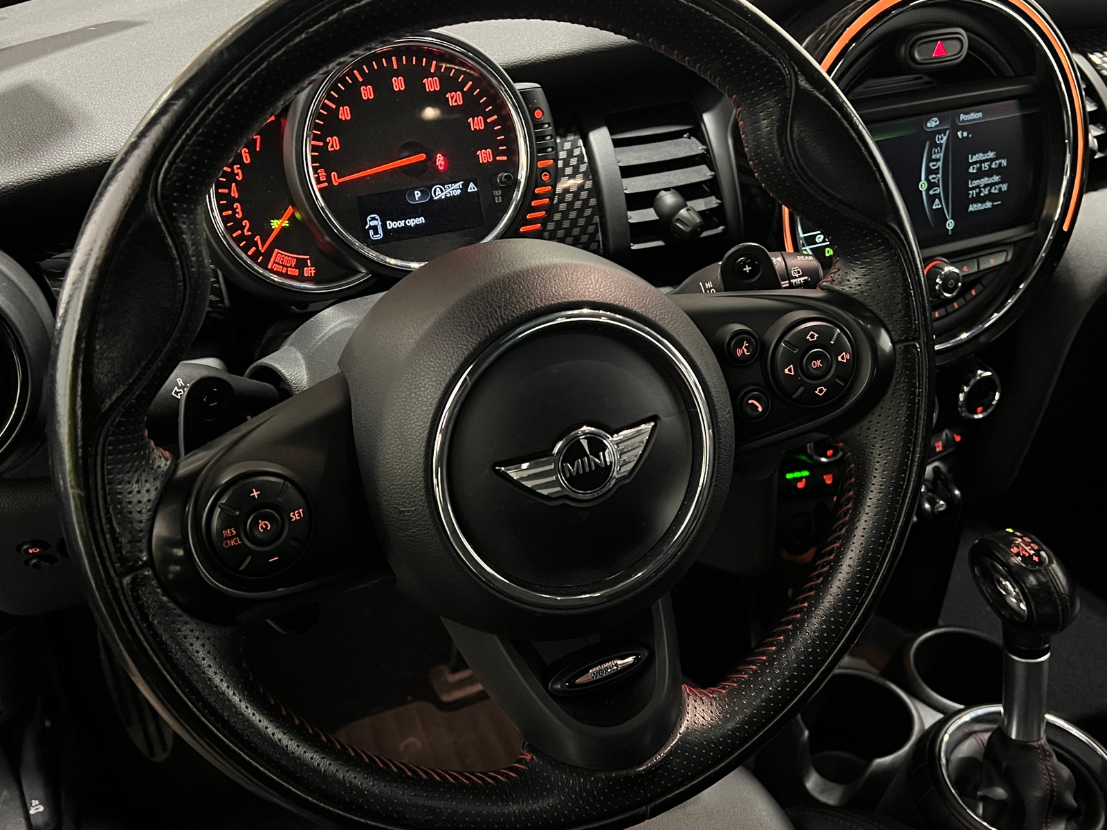 Thumbnail: 2016 MINI Cooper Hardtop - 4