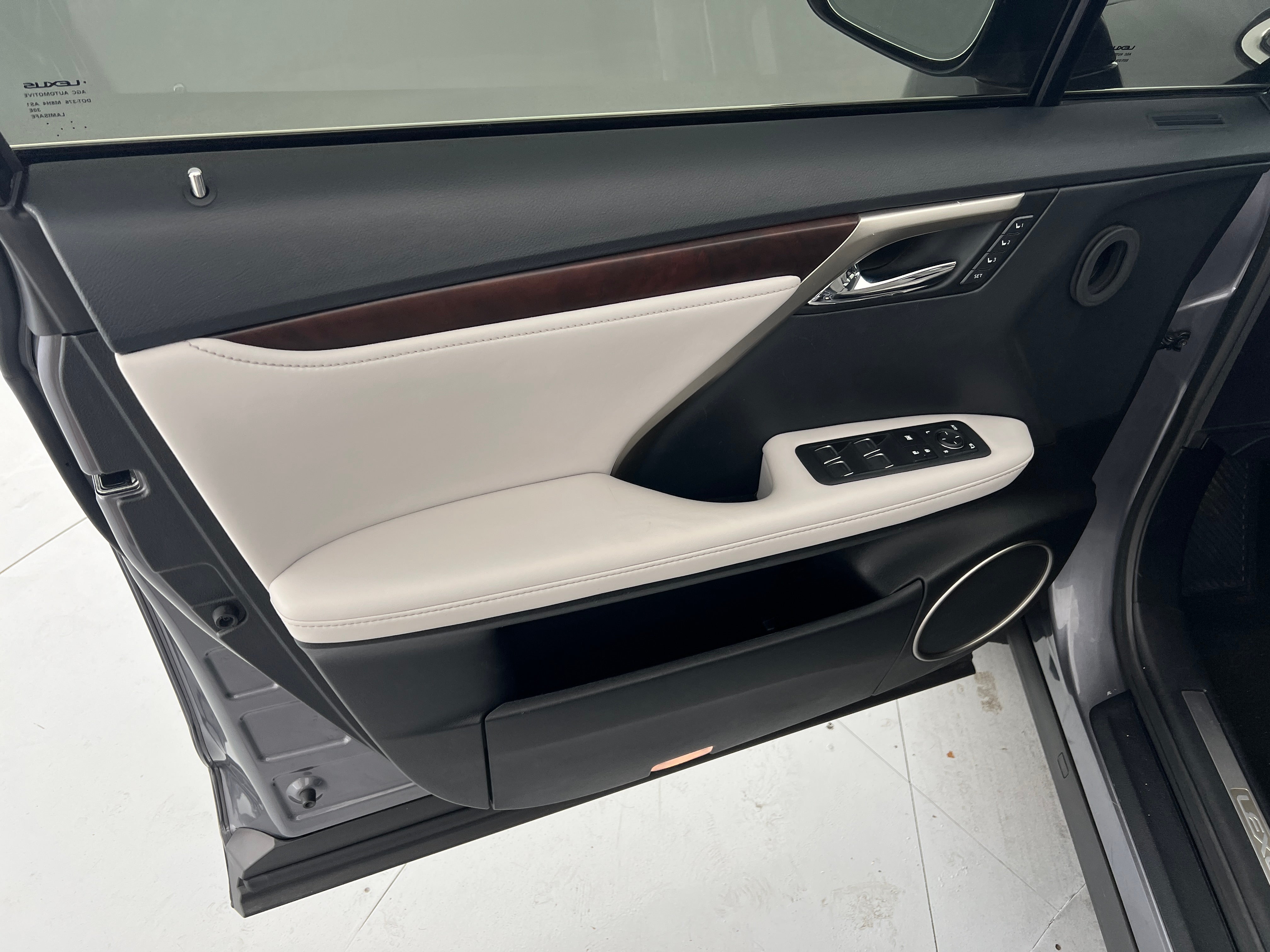 2020 Lexus RX Hybrid