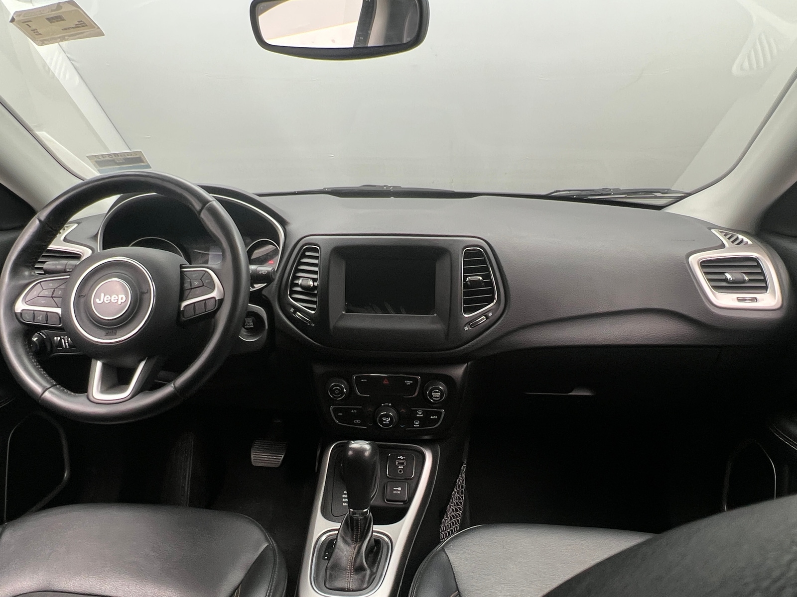 Thumbnail: 2019 Jeep Compass - 3