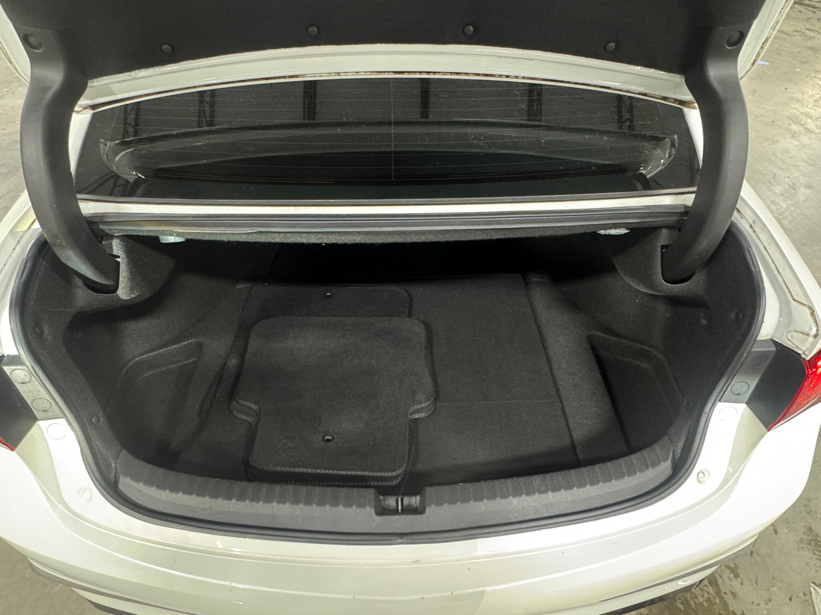 Thumbnail: 2018 Acura TLX - 6