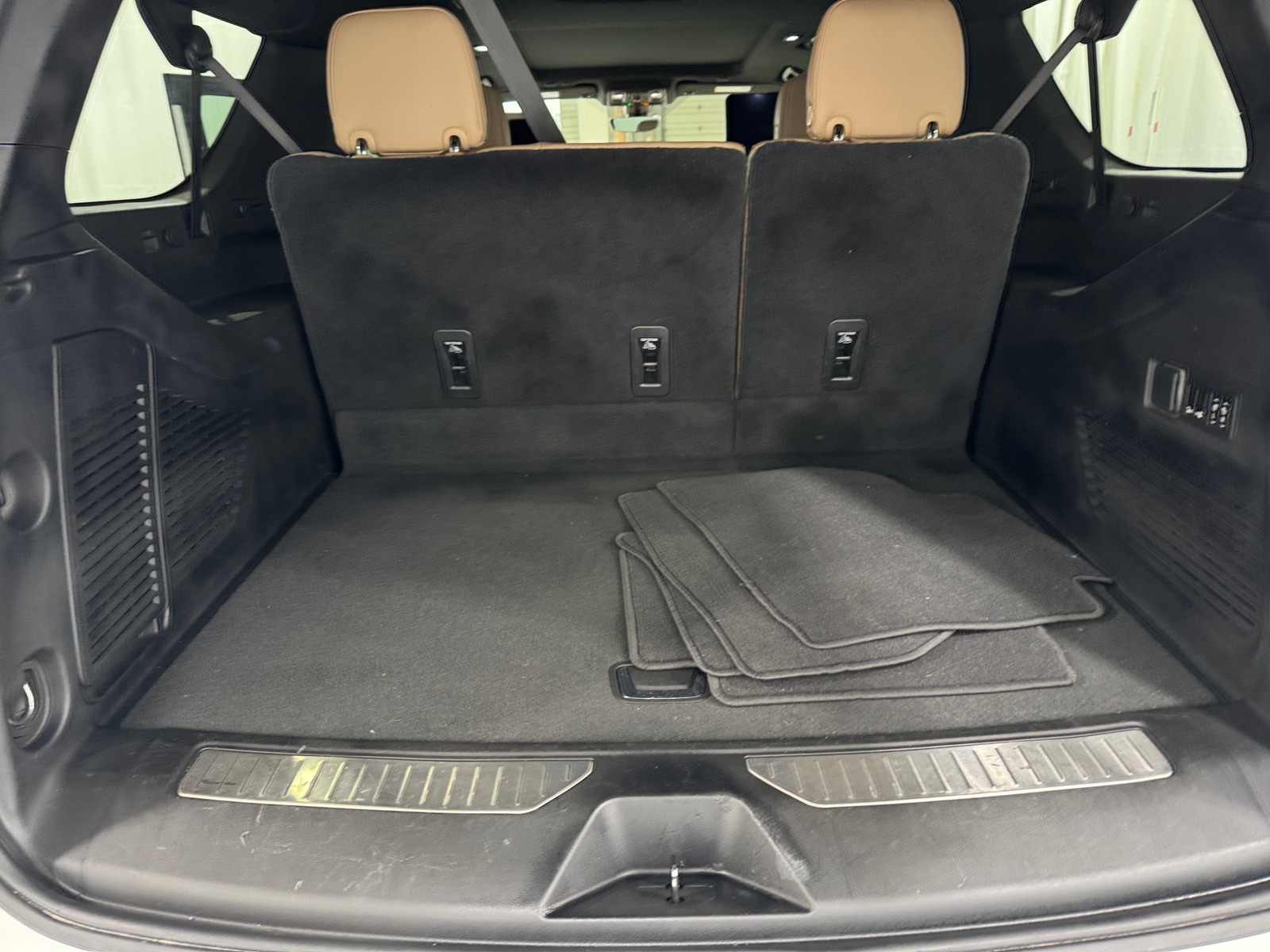 Thumbnail: 2021 Chevrolet Suburban - 6