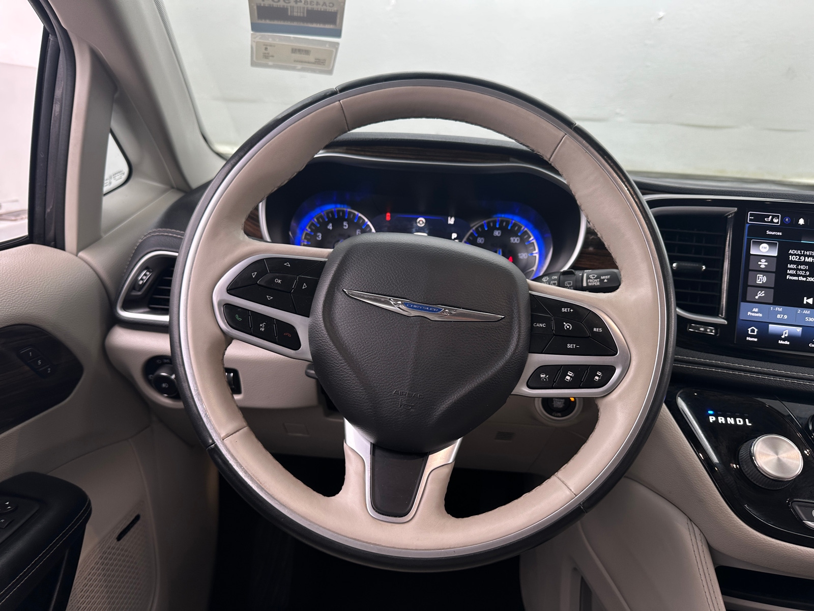 Thumbnail: 2021 Chrysler Pacifica - 4