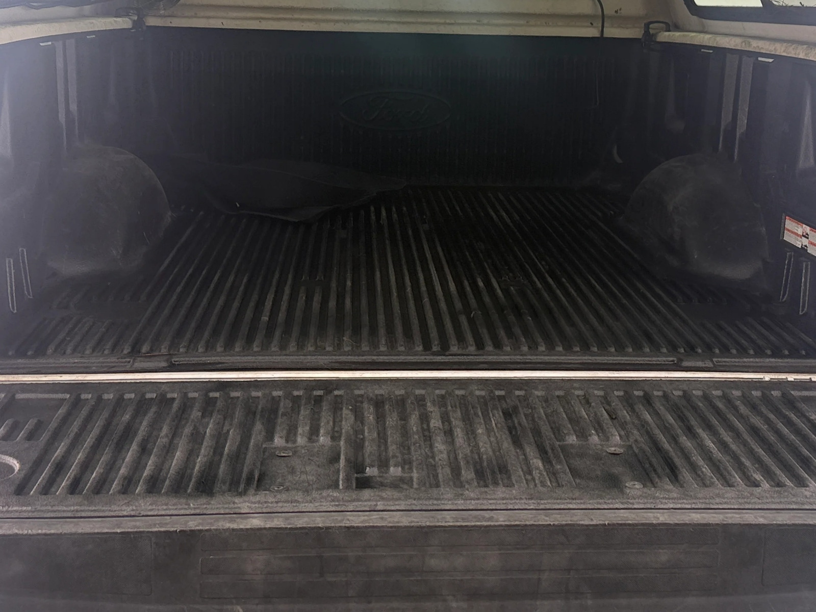 Thumbnail: 2017 Ford Econoline - 6