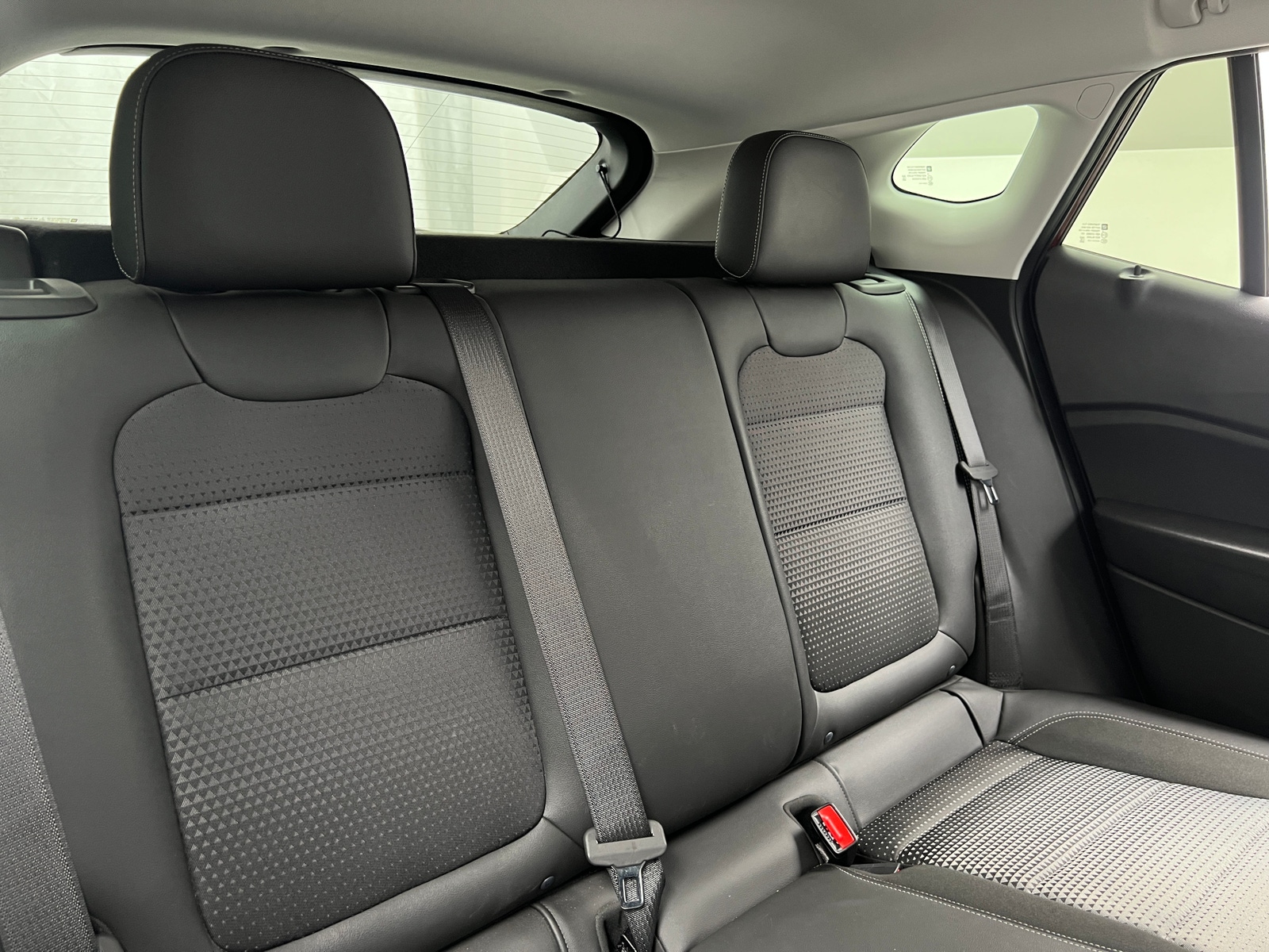 Thumbnail: 2025 Chevrolet Trax - 6