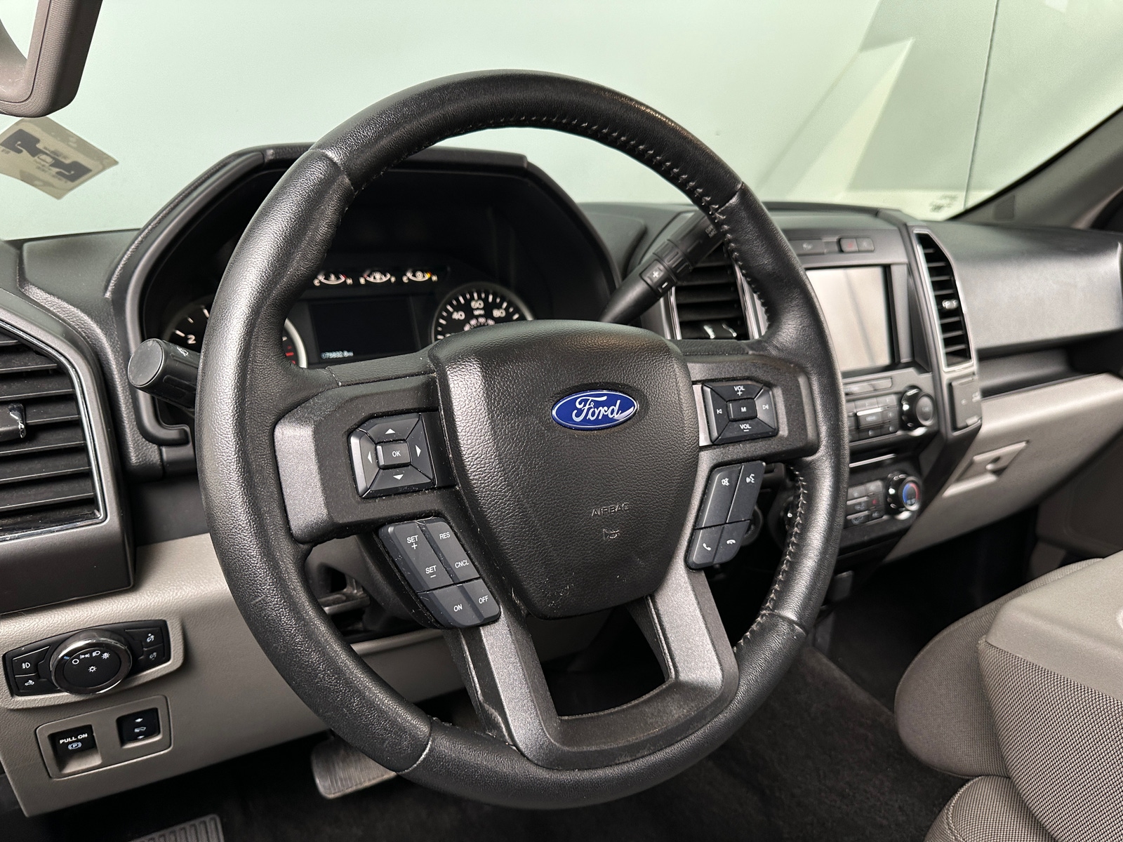 Thumbnail: 2018 Ford Econoline - 5