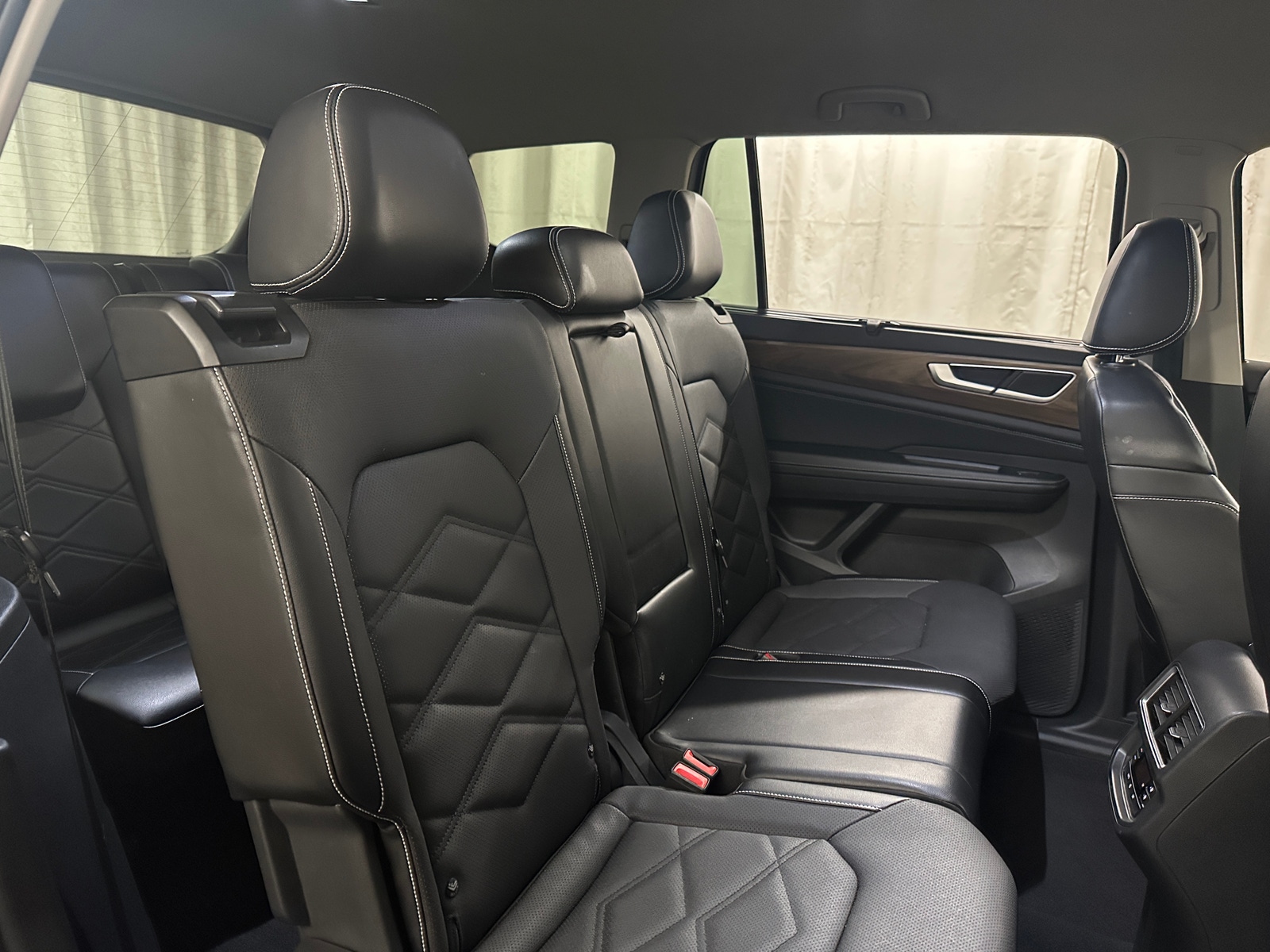 Thumbnail: 2024 Volkswagen Atlas - 5