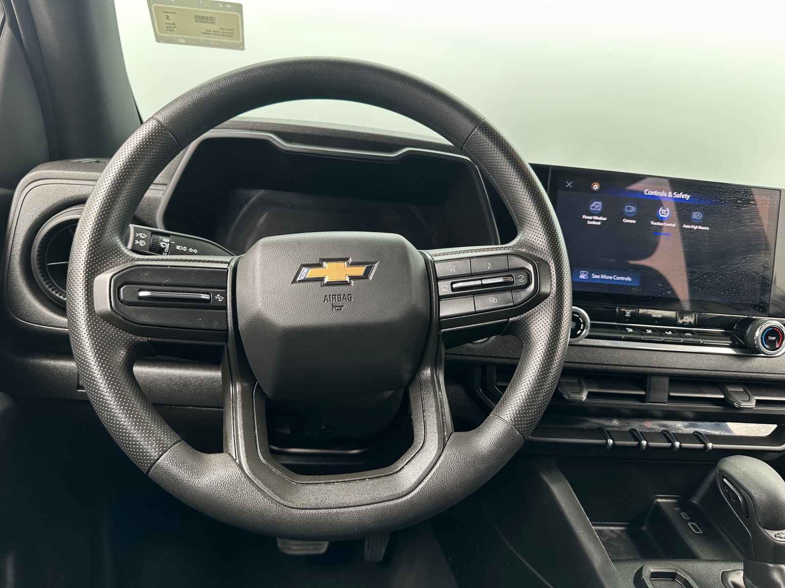 Thumbnail: 2024 Chevrolet Colorado - 5