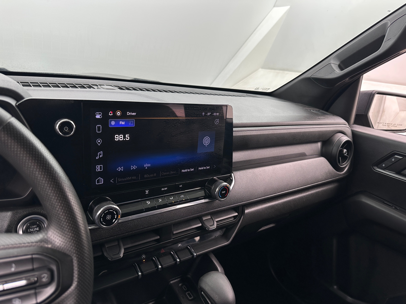 Thumbnail: 2024 Chevrolet Colorado - 4