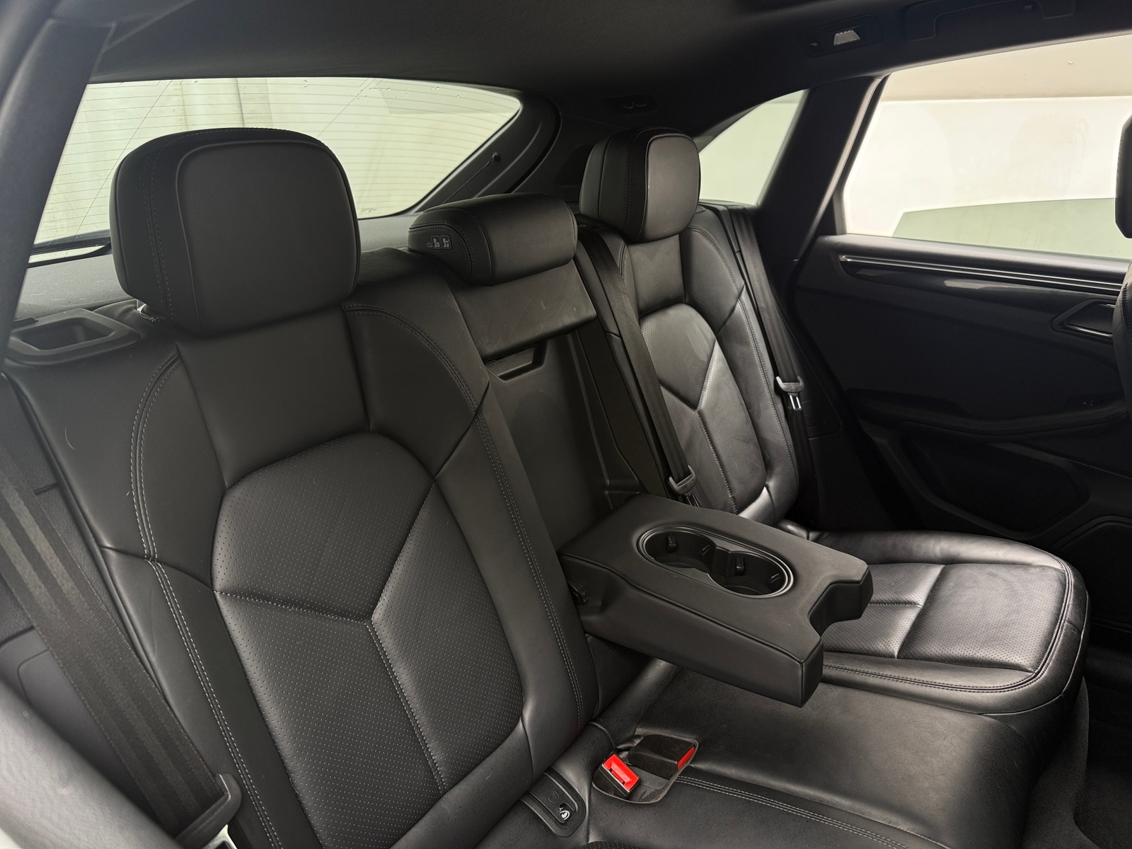 Thumbnail: 2024 Porsche Macan - 5