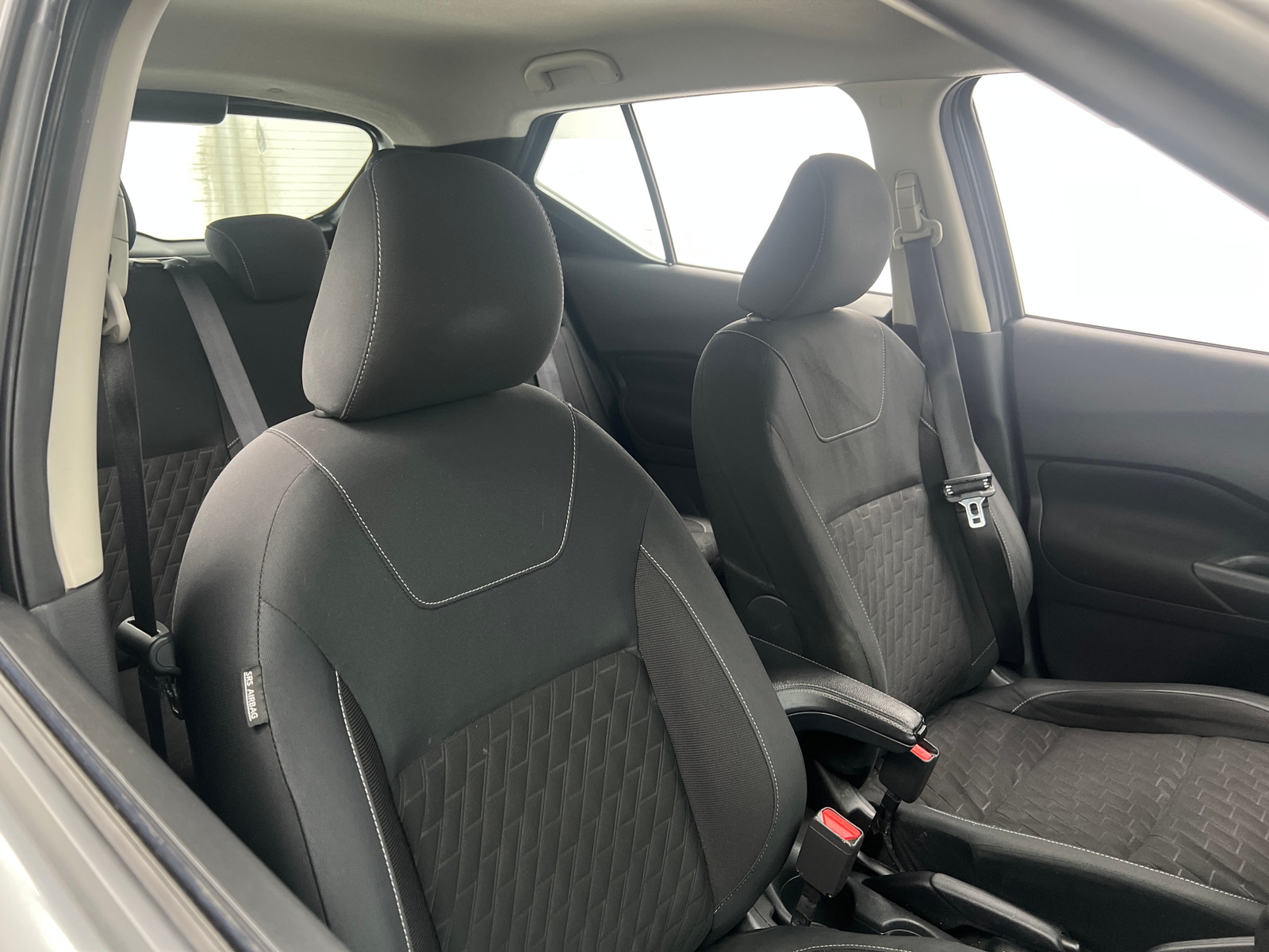 Thumbnail: 2021 Nissan Kicks - 2