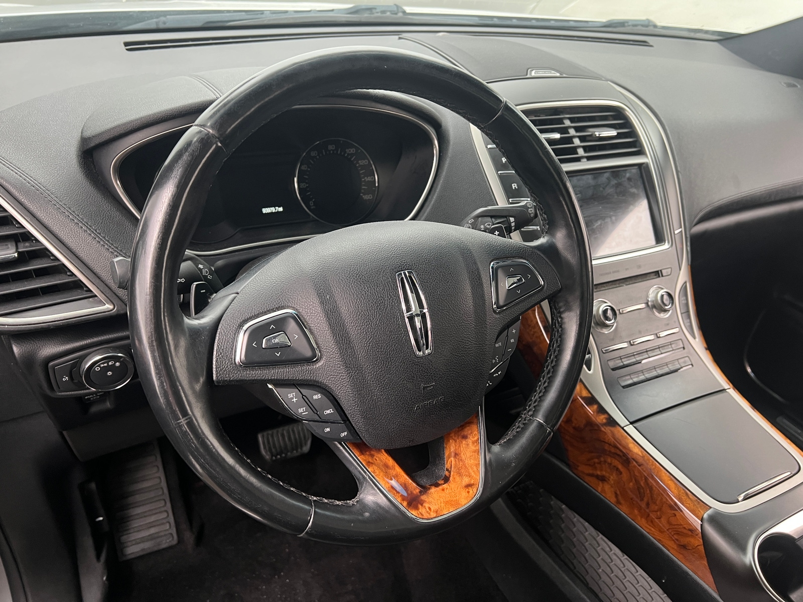 Thumbnail: 2016 Lincoln MKX - 4