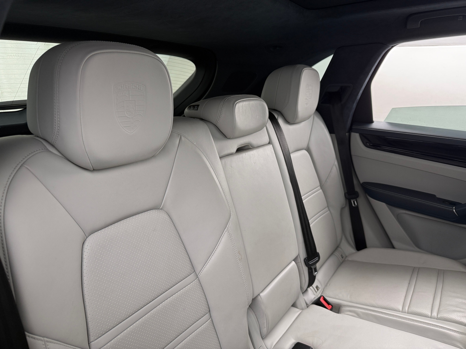 Thumbnail: 2019 Porsche Cayenne - 5