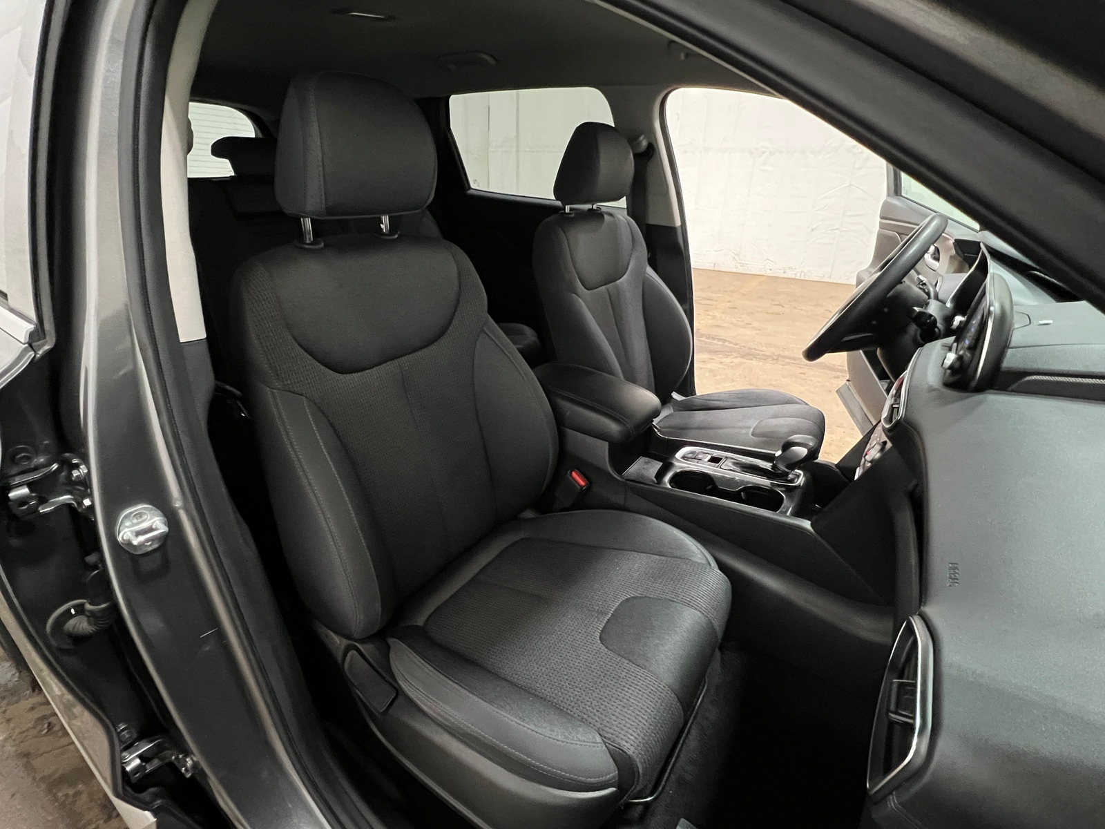 Thumbnail: 2020 Hyundai Santa Fe - 2