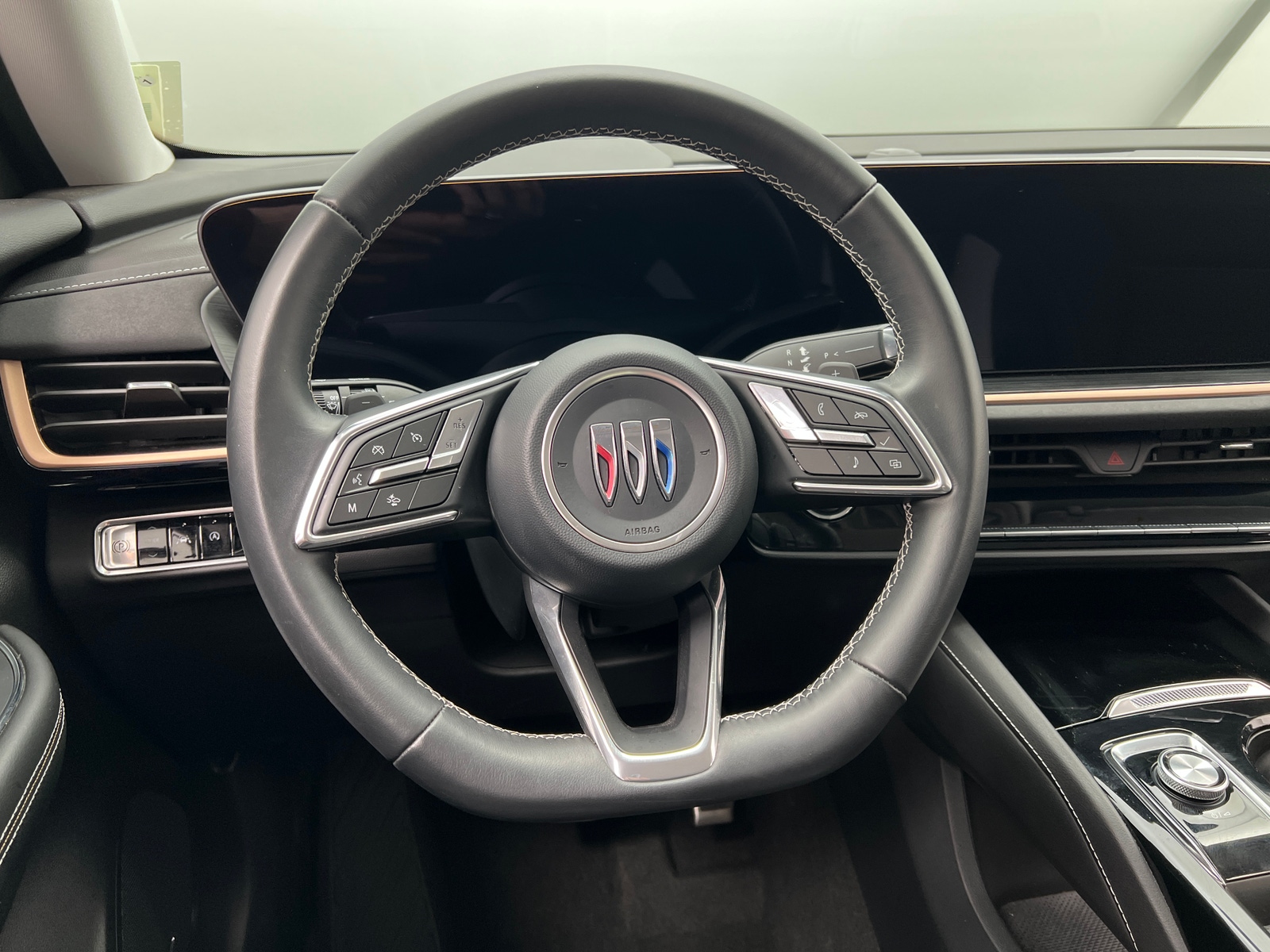 Thumbnail: 2025 Buick Envision - 4