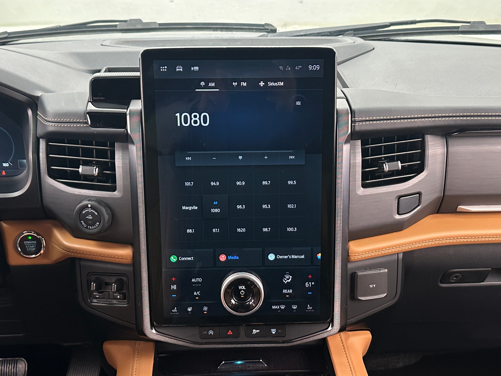 Thumbnail: 2023 Ford Expedition - 3