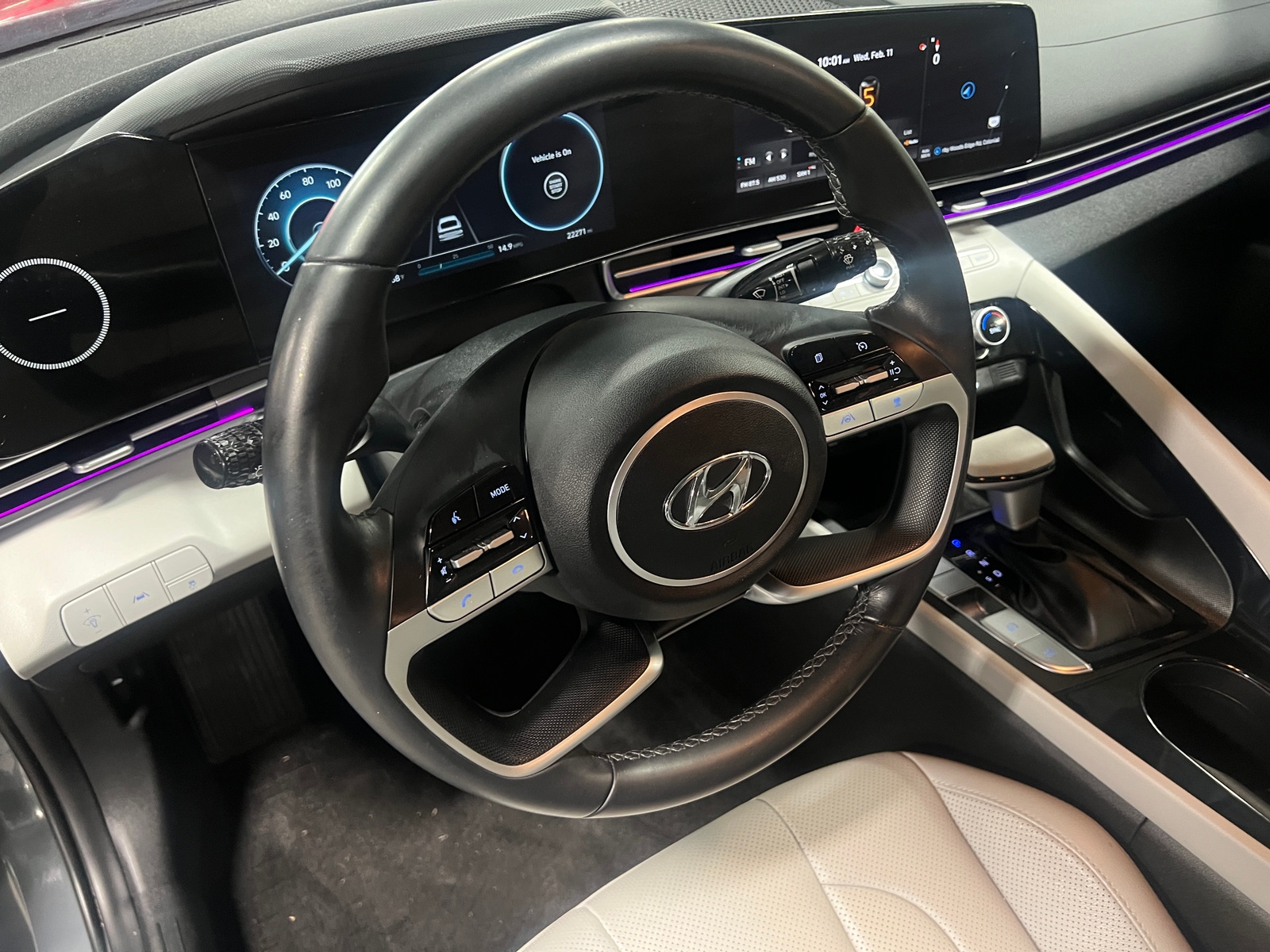 Thumbnail: 2023 Hyundai Elantra - 4