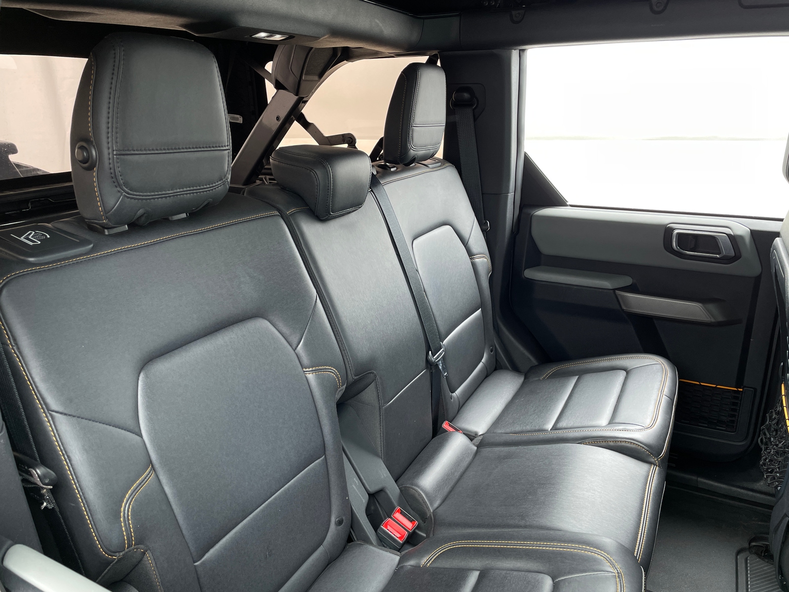 Thumbnail: 2022 Ford Bronco - 6