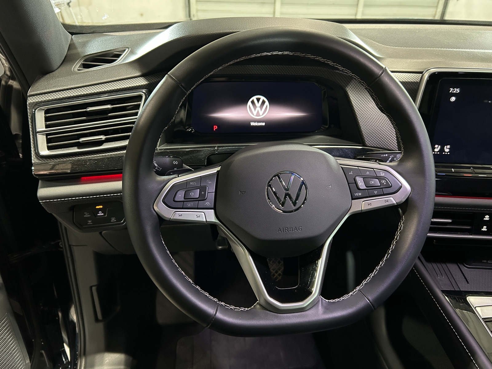 Thumbnail: 2025 Volkswagen Atlas - 5