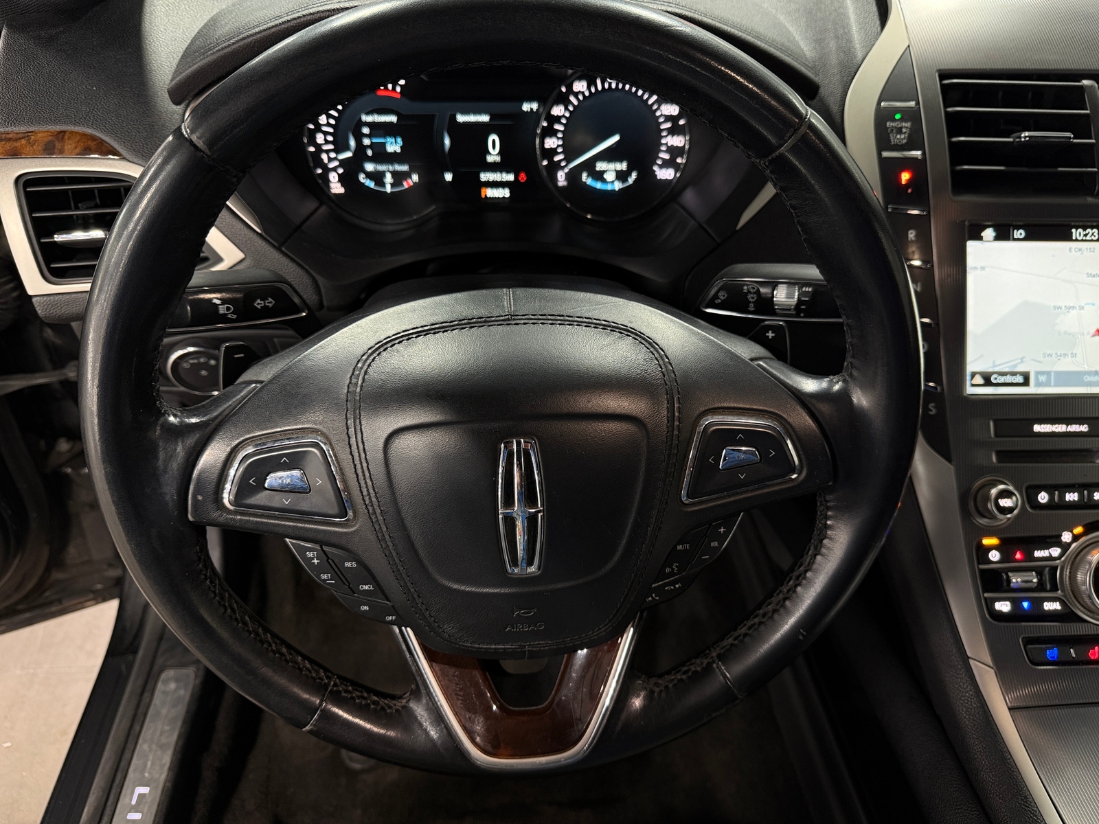 Thumbnail: 2018 Lincoln MKZ - 4