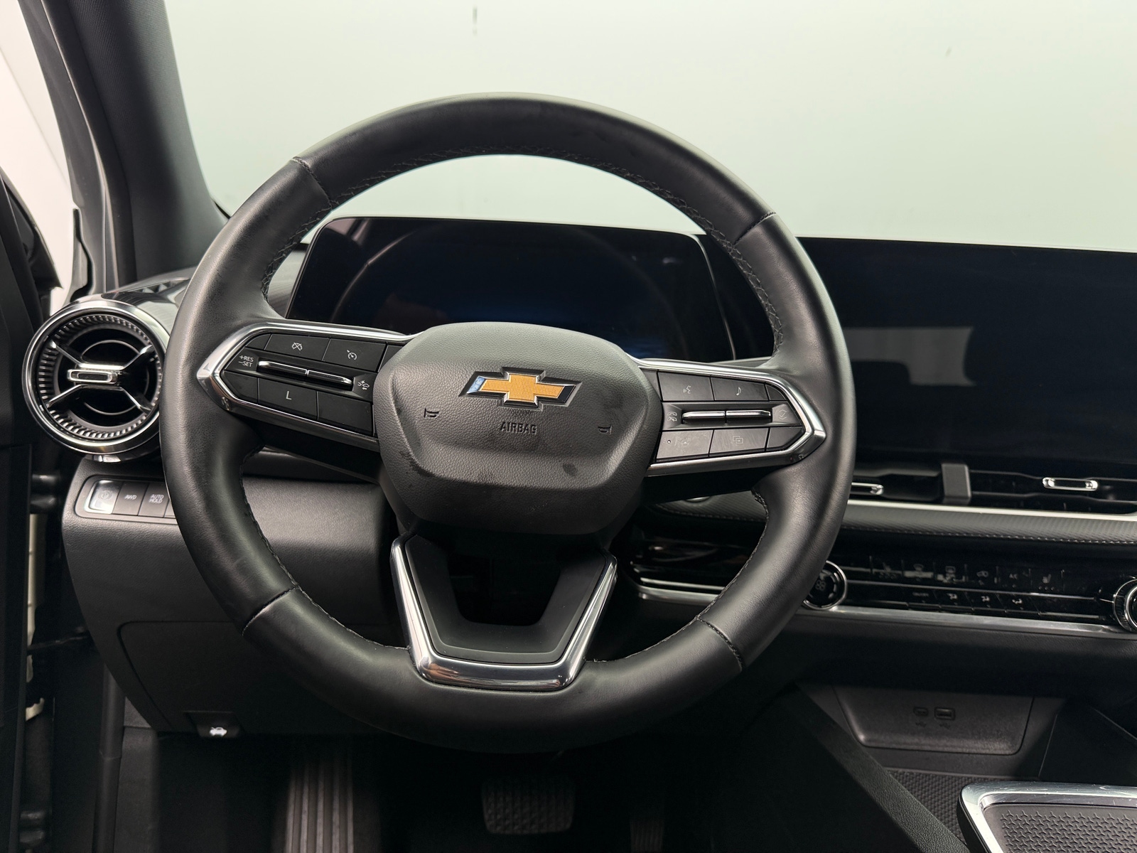 Thumbnail: 2025 Chevrolet Equinox - 5